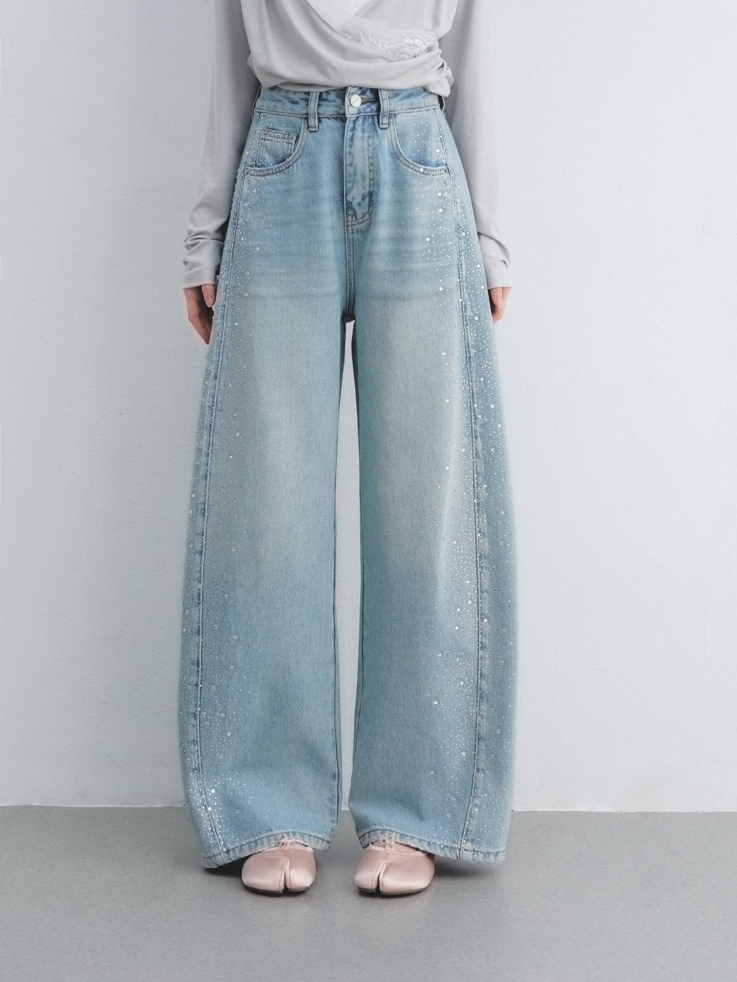 AsGony ASG26040 Lyocell washed rhinestone decorative curved knife jeans