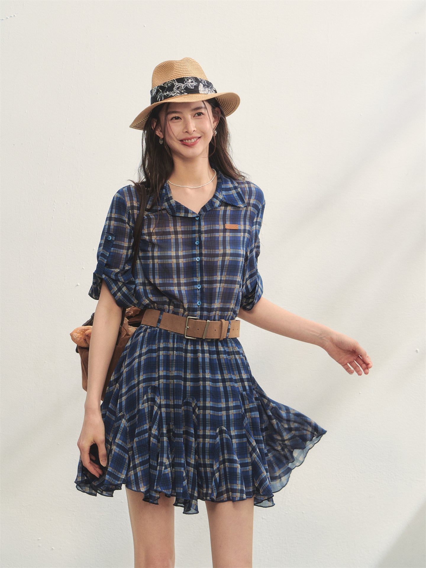 AsGony ASG25260 Plaid waist cinched long sleeved shirt dress