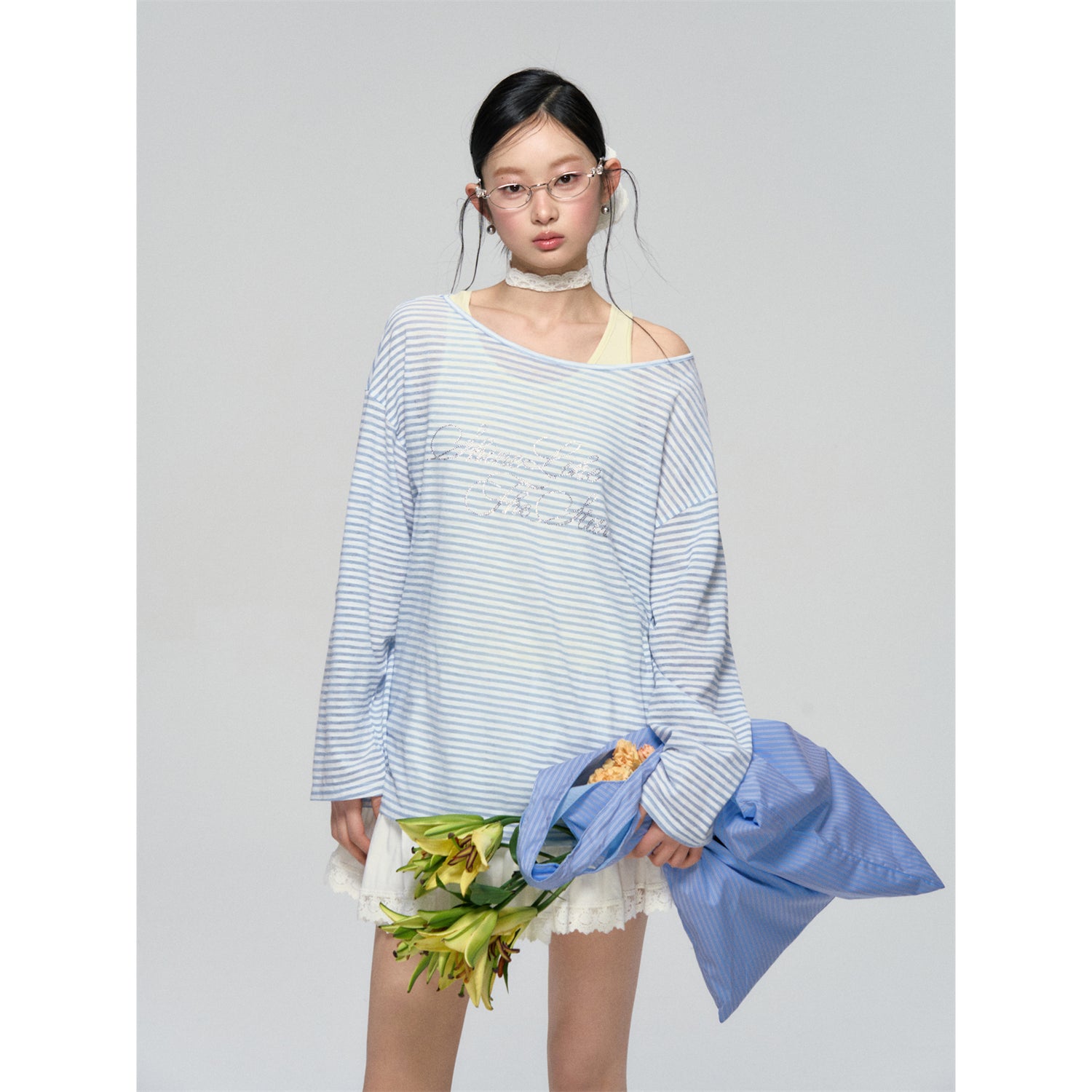 AsGony ASG25078 Off shoulder striped rhinestone T-shirt