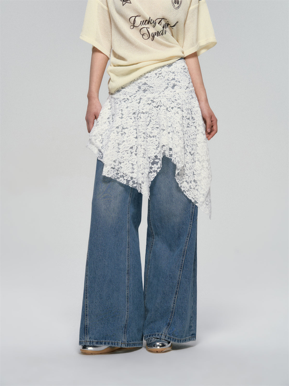 AsGony ASG25094 White irregular lace skirt