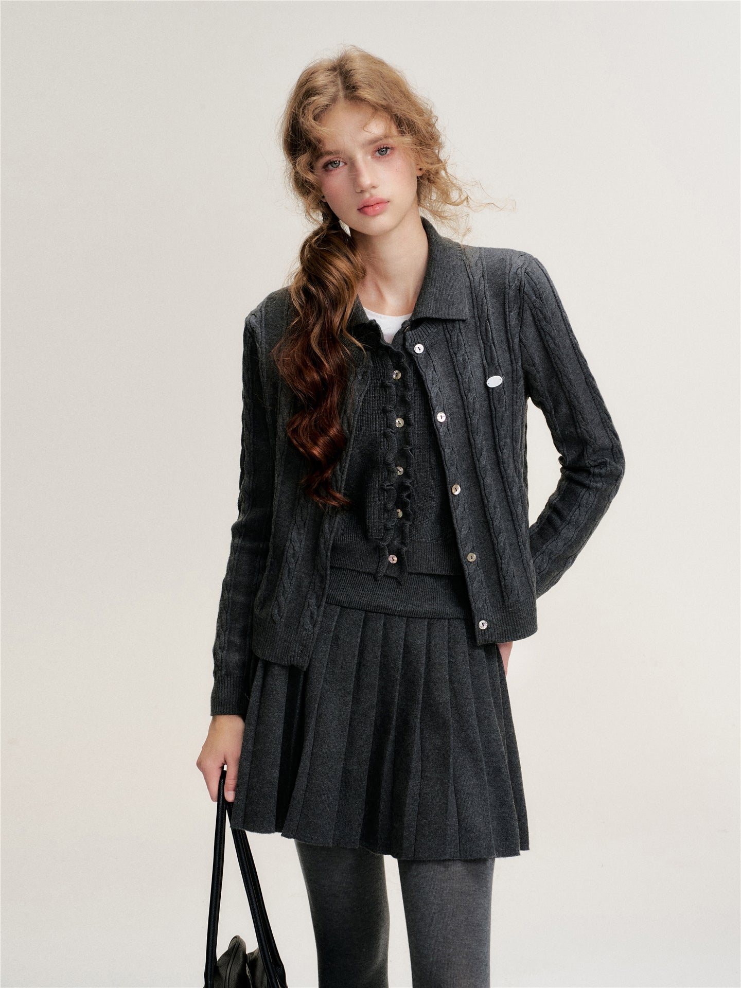 16DEWS 16D25490 Twisted round neck knitted suit set