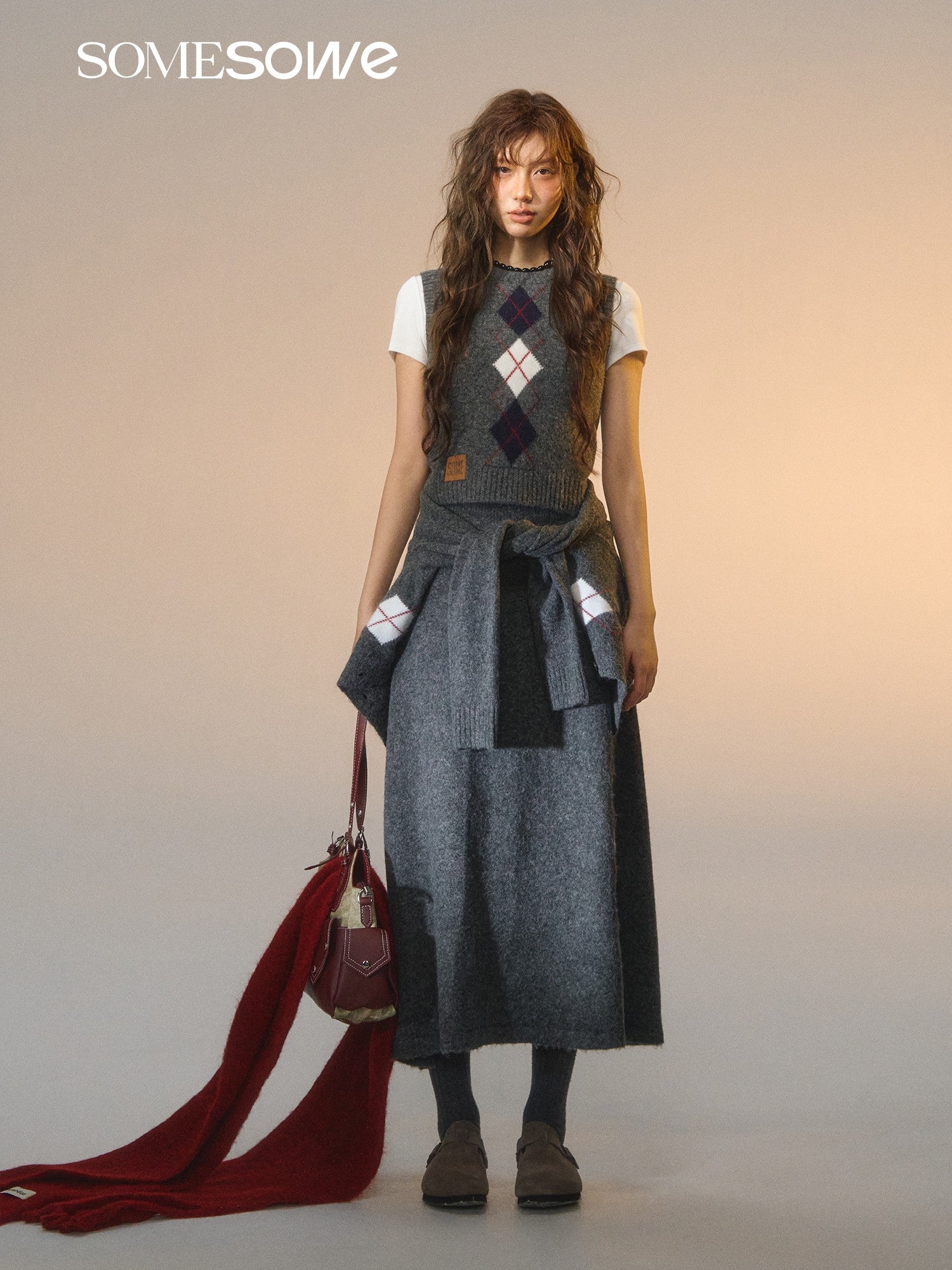 SOMESOWE S2508266&S2508267&S2508268 Floral velvet diamond grid round neck vest + cardigan + skirt set