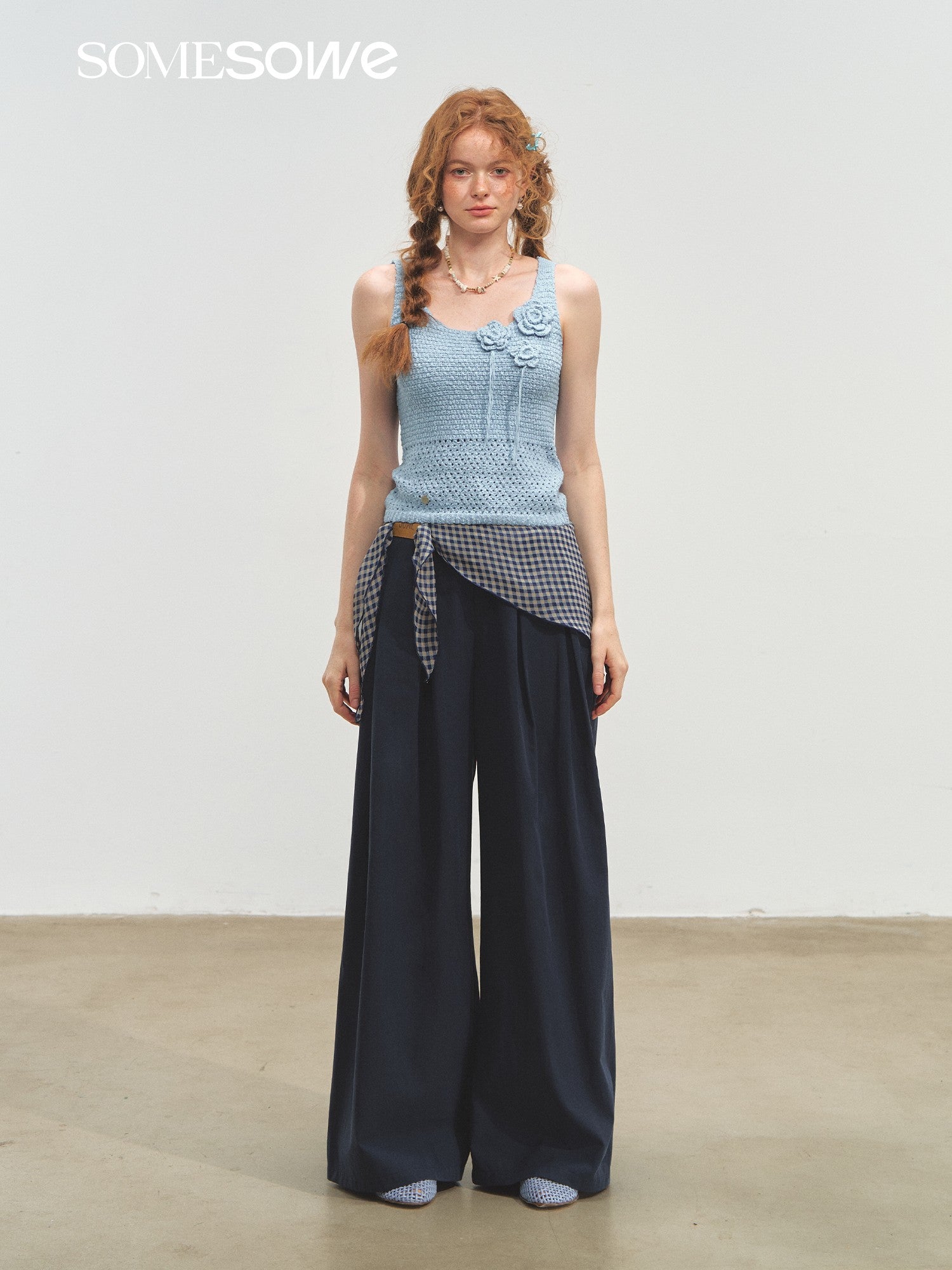 SOMESOWE S2508151 Handmade flower crochet vest (2color)