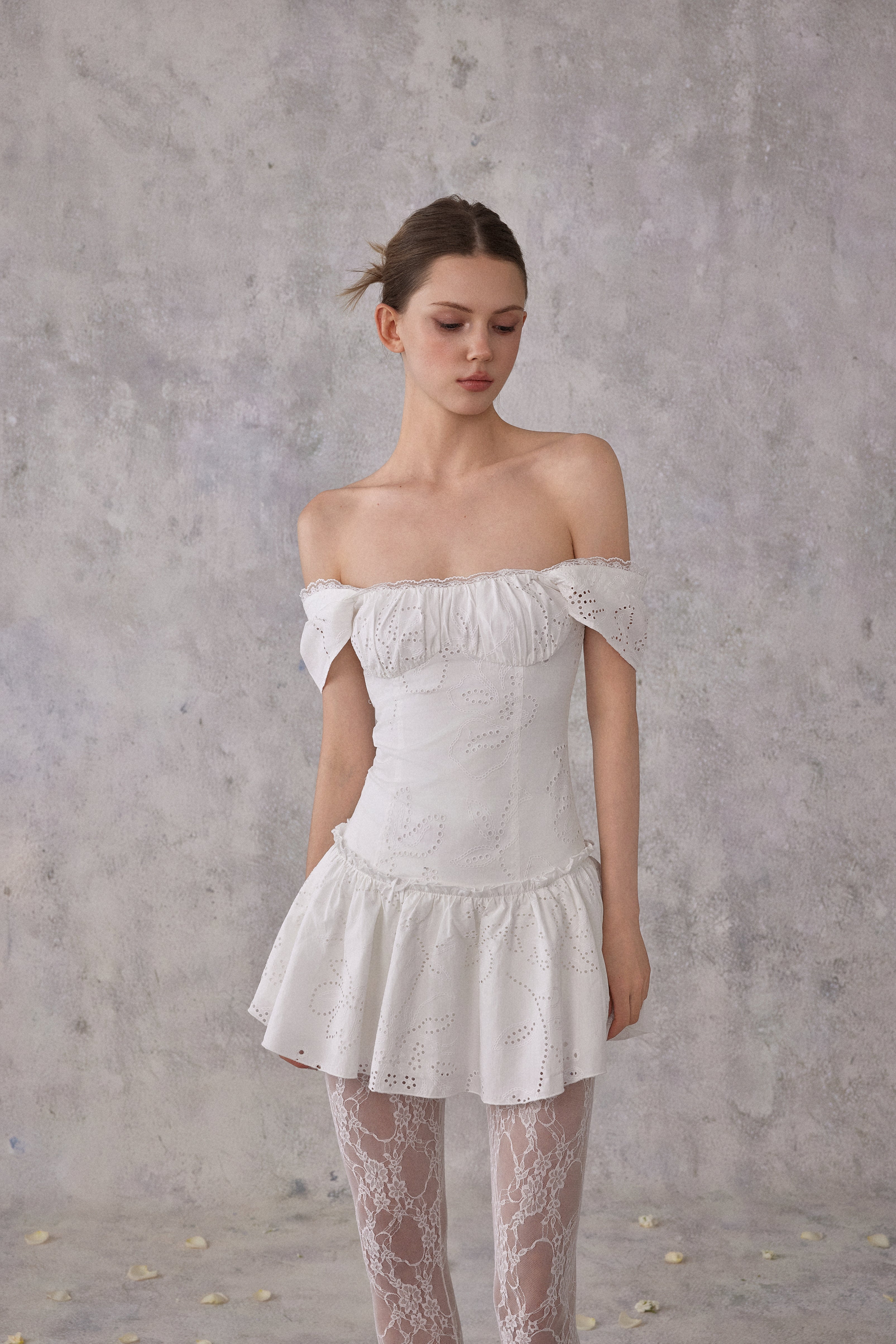 NOMEANSNO N195 Off shoulder lace dress