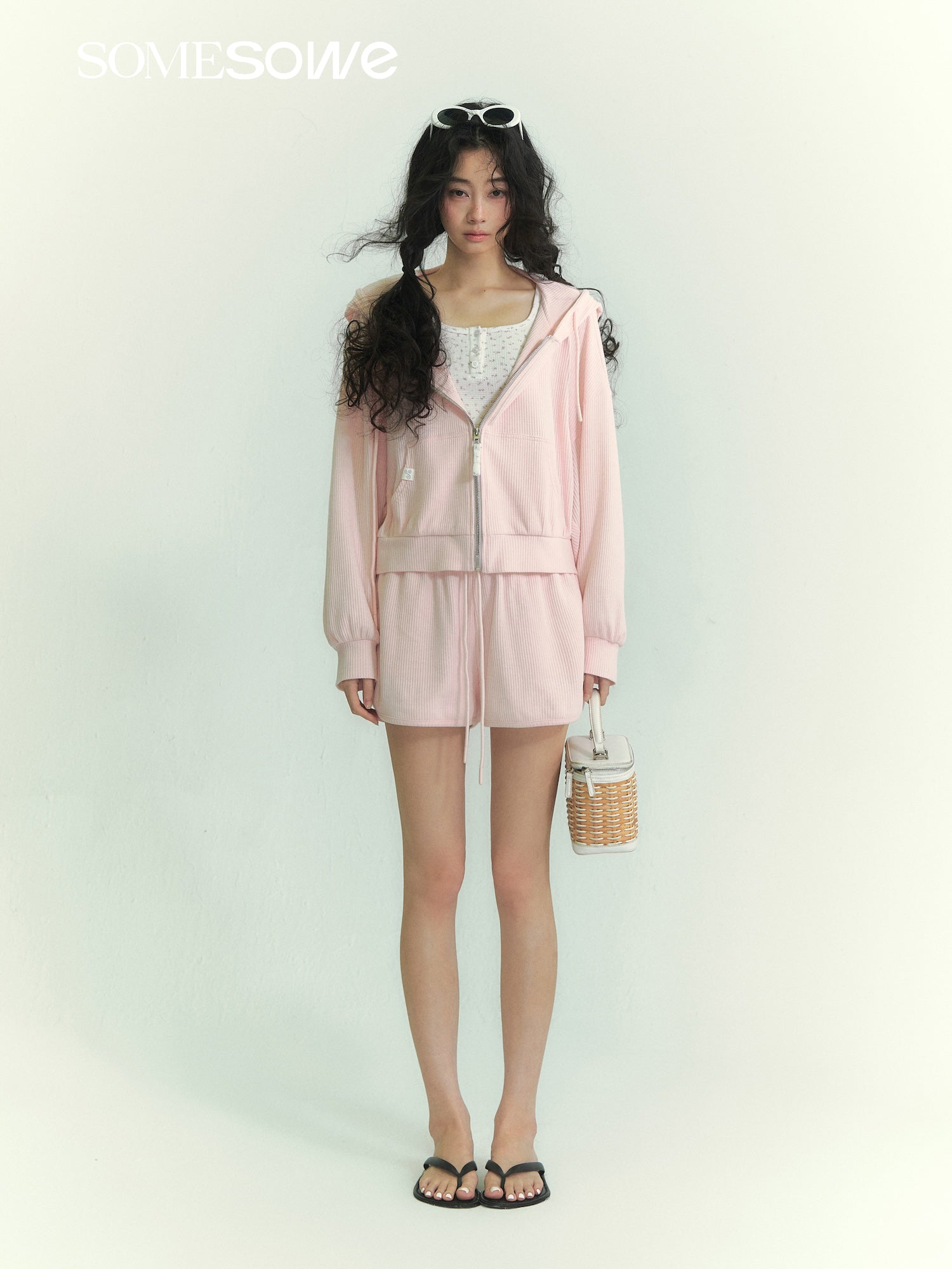 SOMESOWE S2609055&S2609056&S2609057 Waffle hooded sweatshirt + shorts + vest