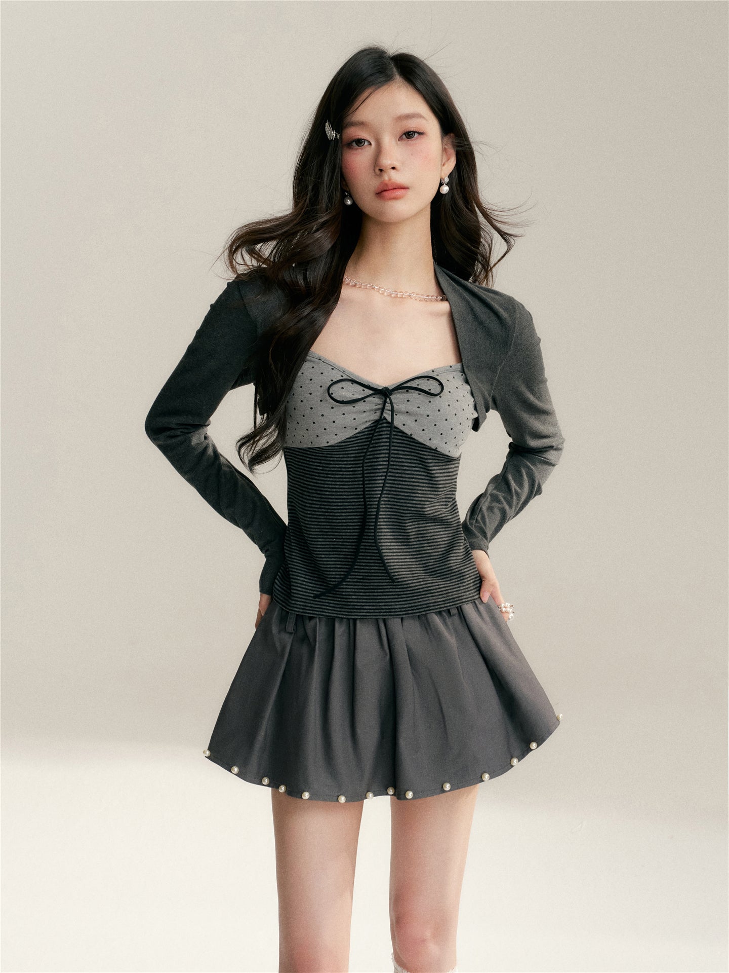 16DEWS 16D26045&16D26046 Stripe contrasting fake two V-neck slim fit top + skirt set