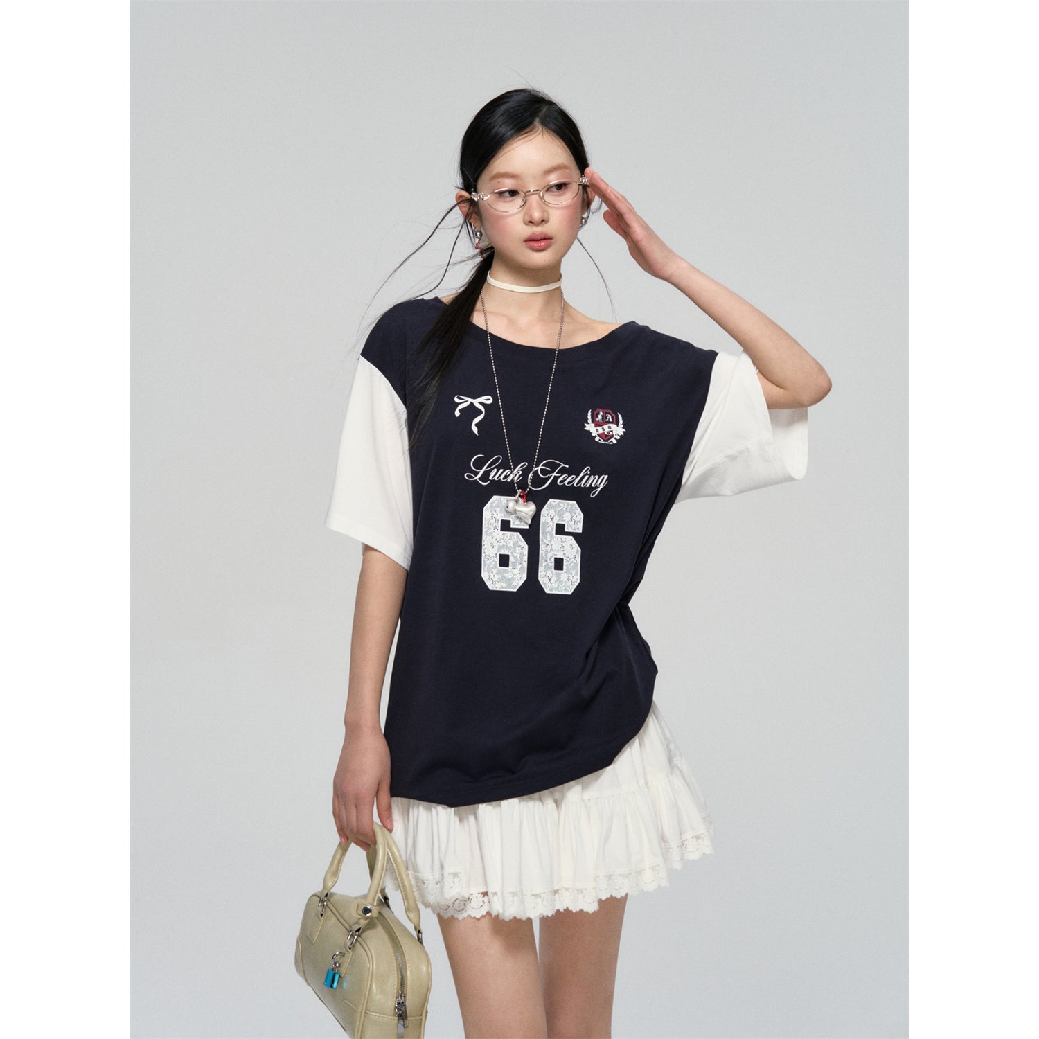 AsGony ASG25084 Off shoulder lace printed knitted T-shirt