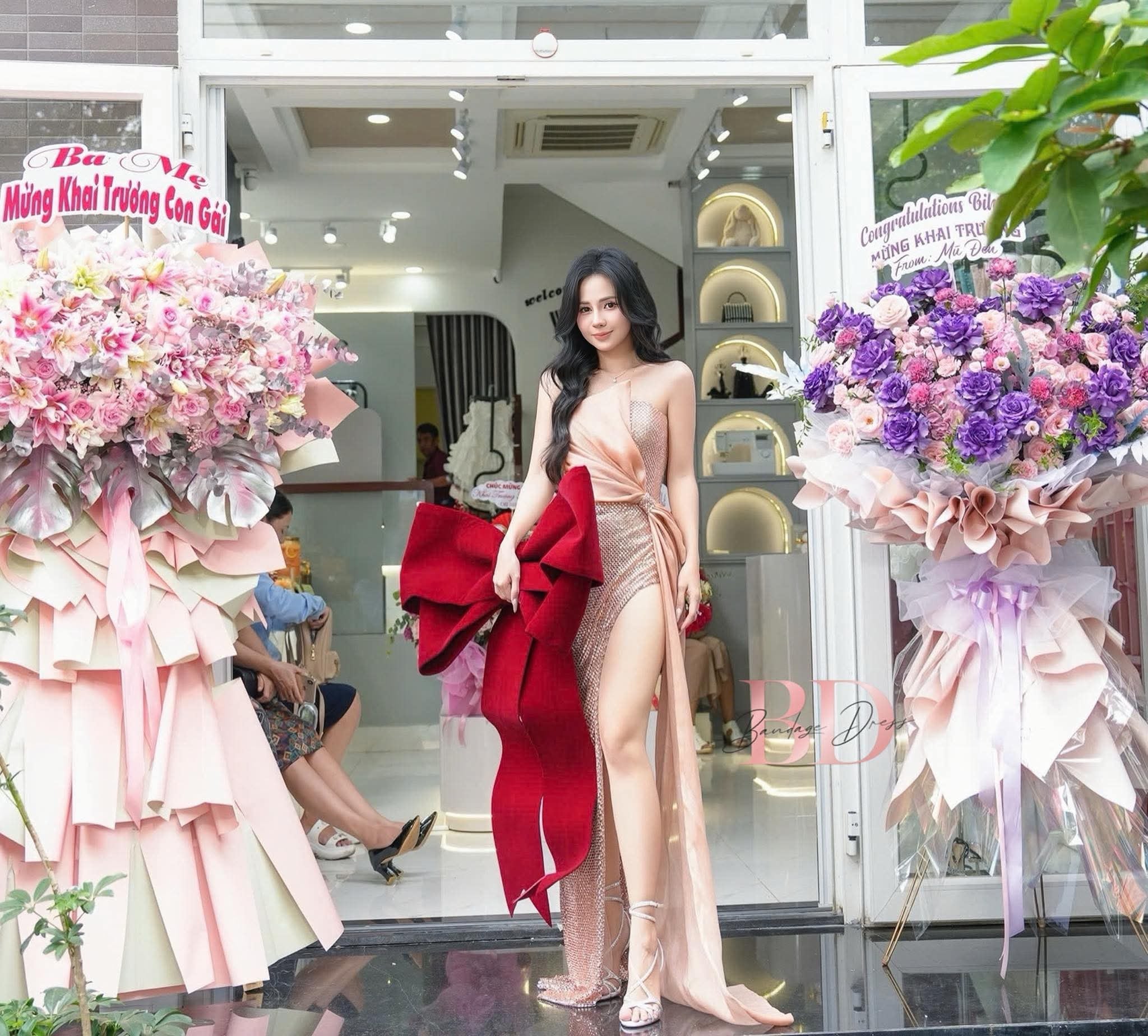 Bandage Dress Pink shining bow dress