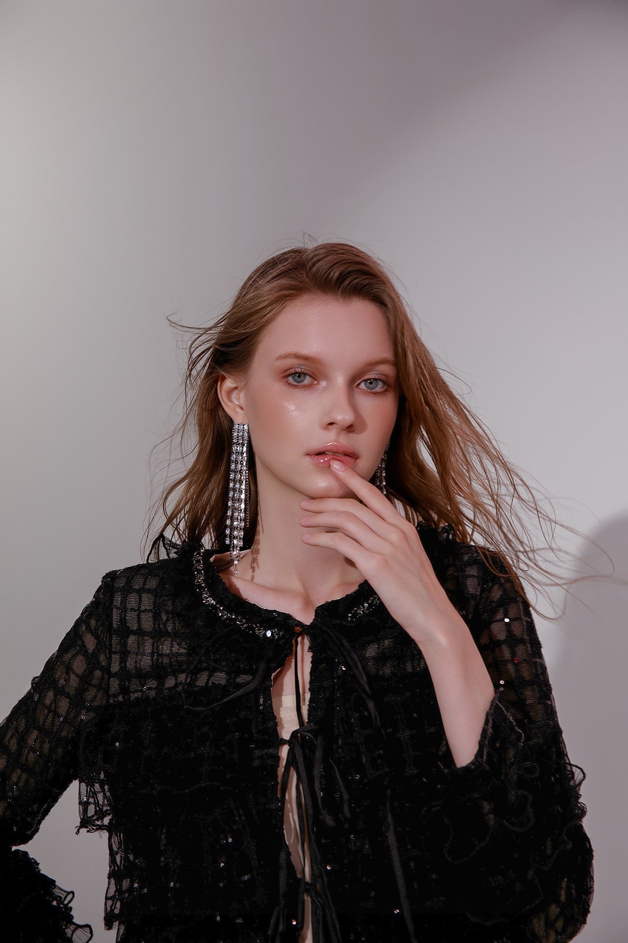Wardrobes by chen Black sequin lace and diamond set (separate)