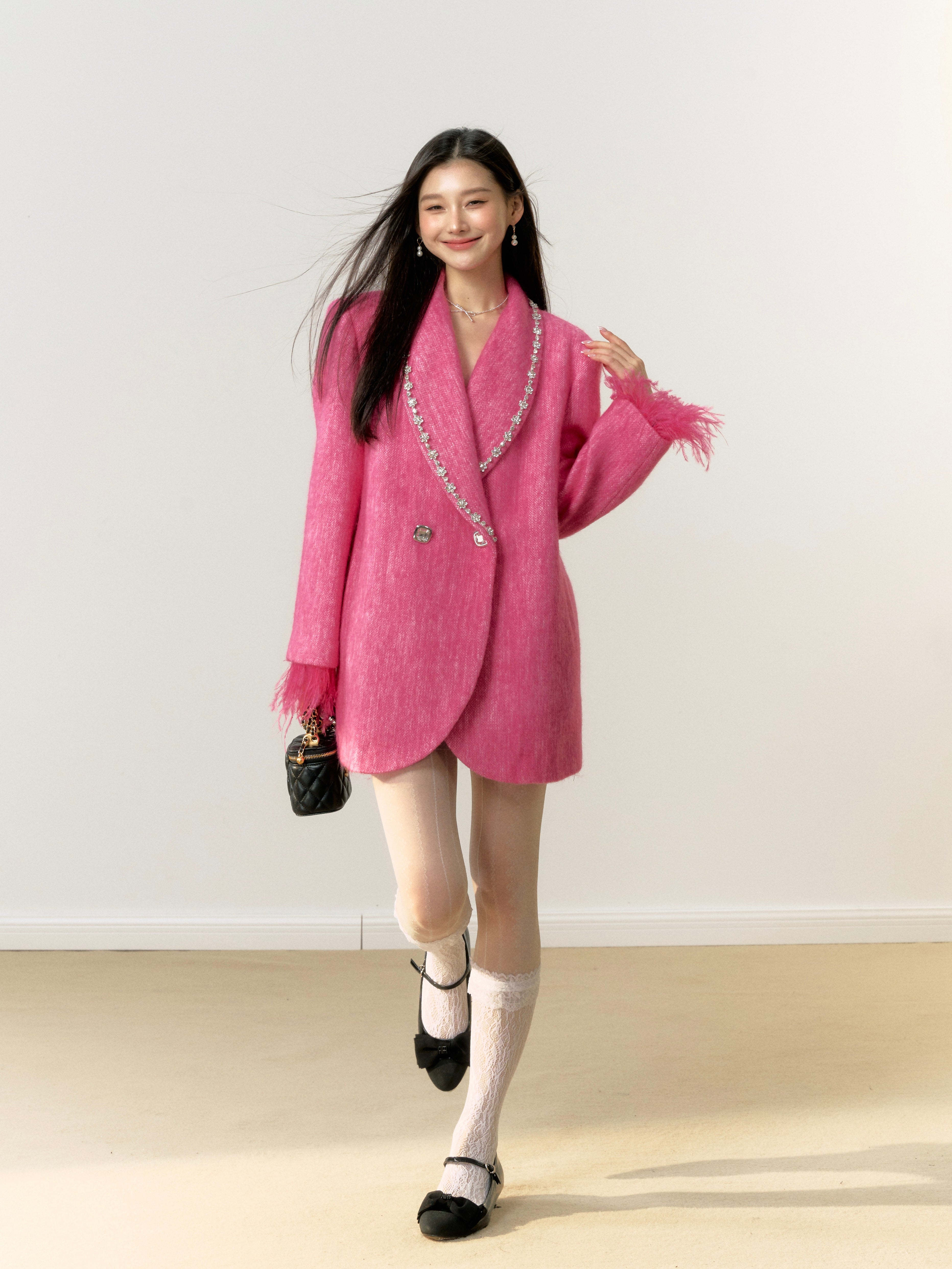 Lafreedom Feather Collar Oversize Coat(2color)