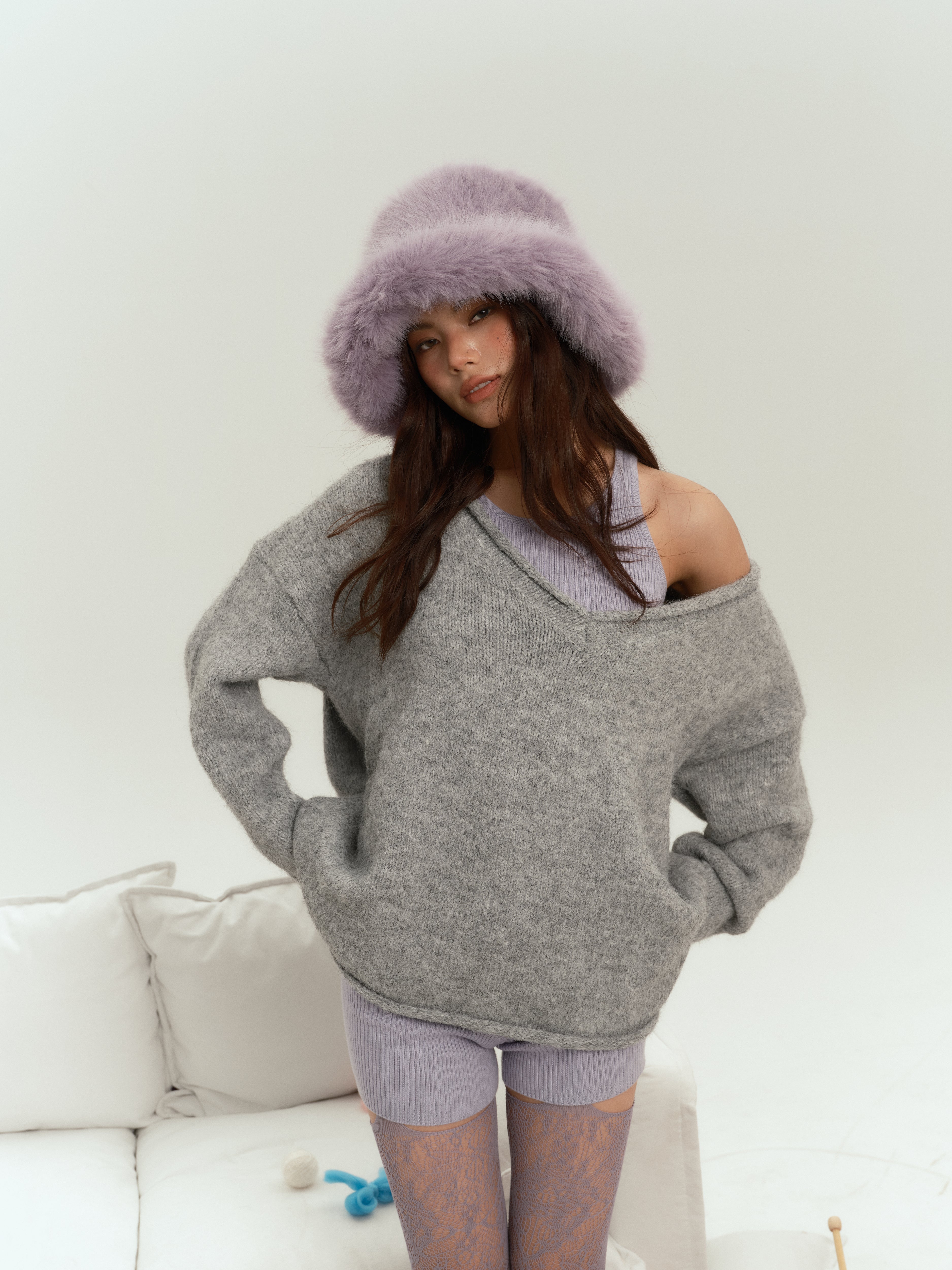 f1os Grey V-neck Oversize Sweater