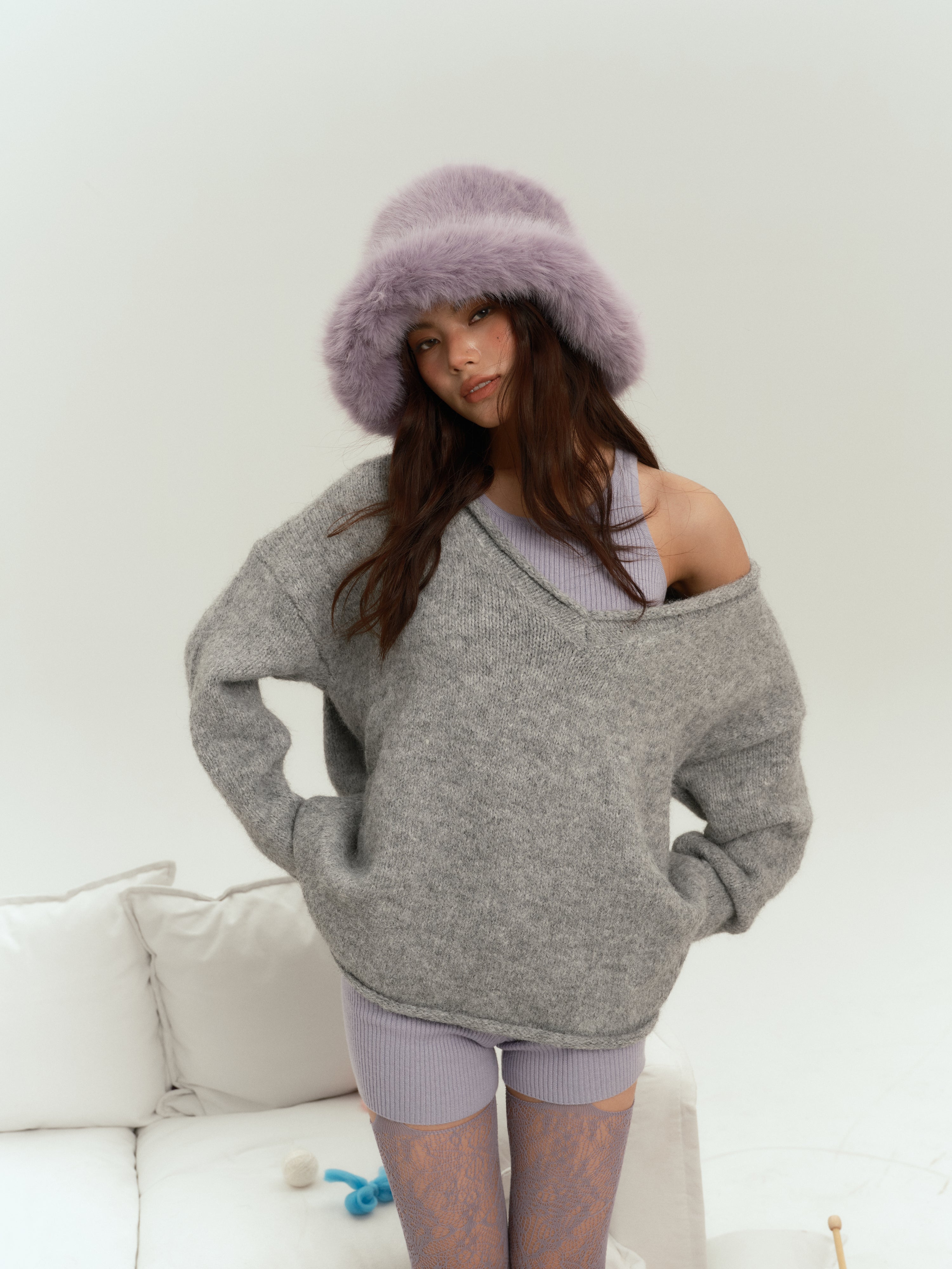 f1os Grey V-neck Oversize Sweater