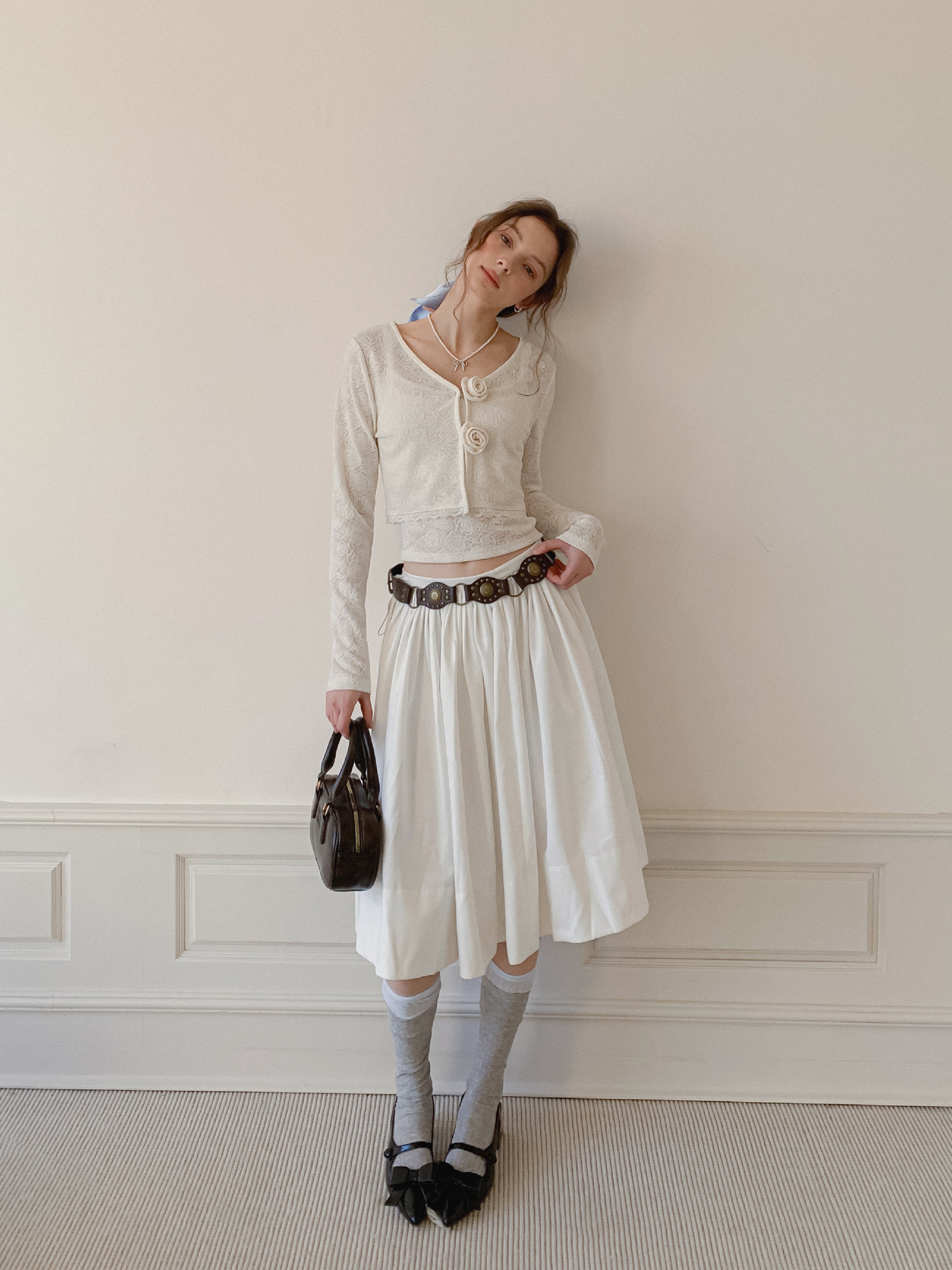 Lafreedom LAC350120 Rose hollow cardigan + camisole set (2color)