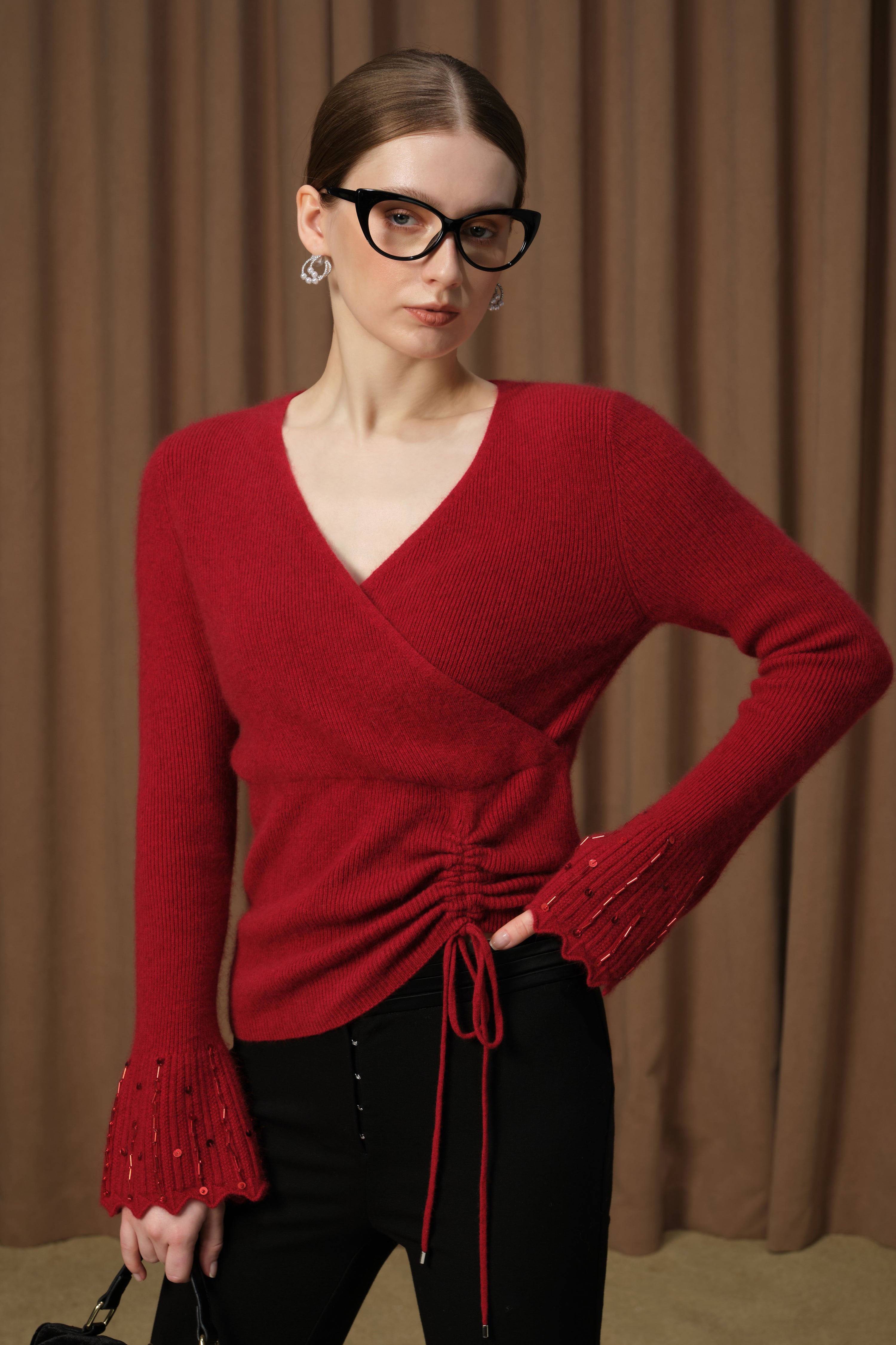 DIANA VEVINA RED SWEATER