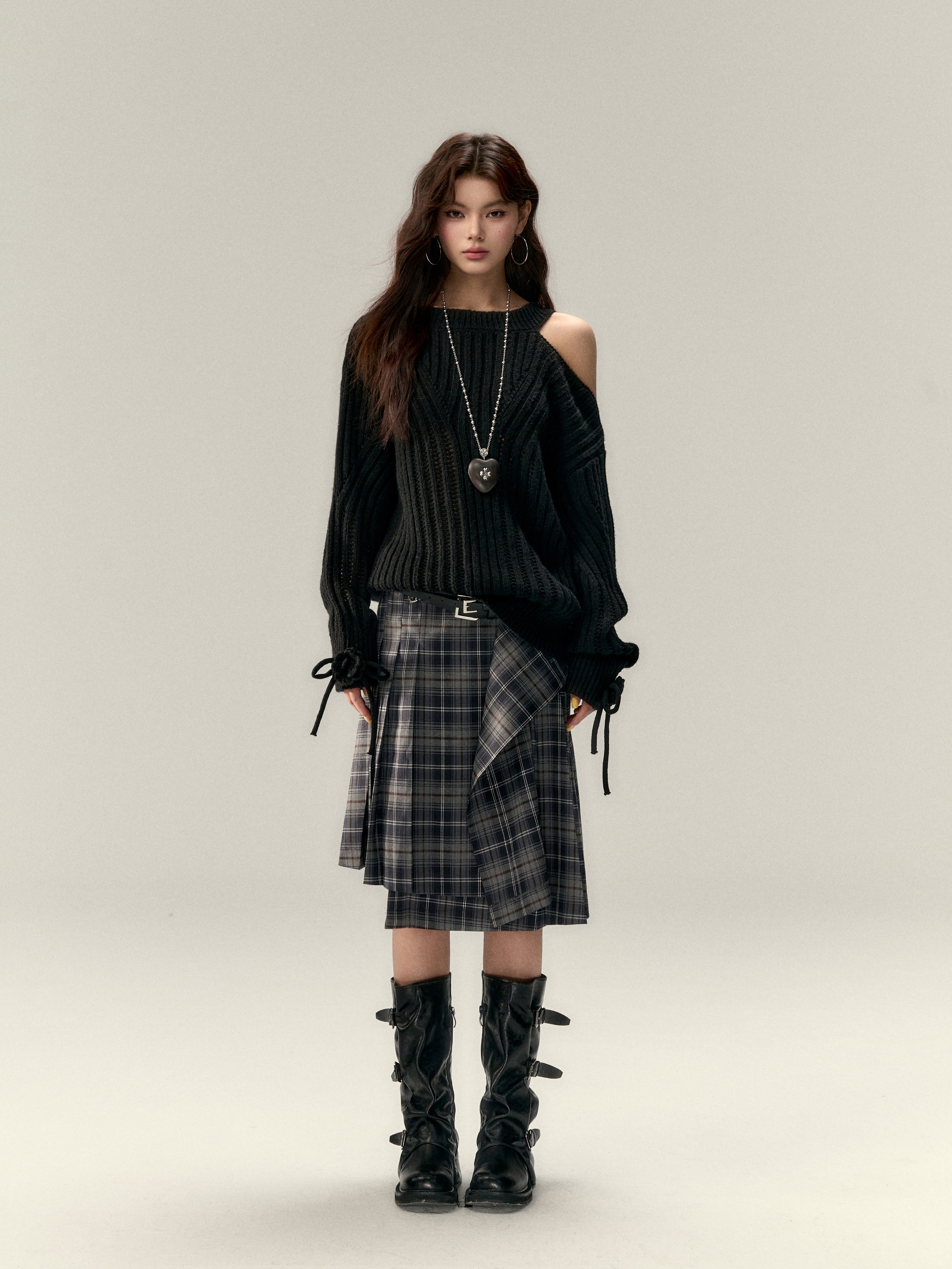 VIA PITTI Sale V25AK086 Reversible sweater with irregular neckline