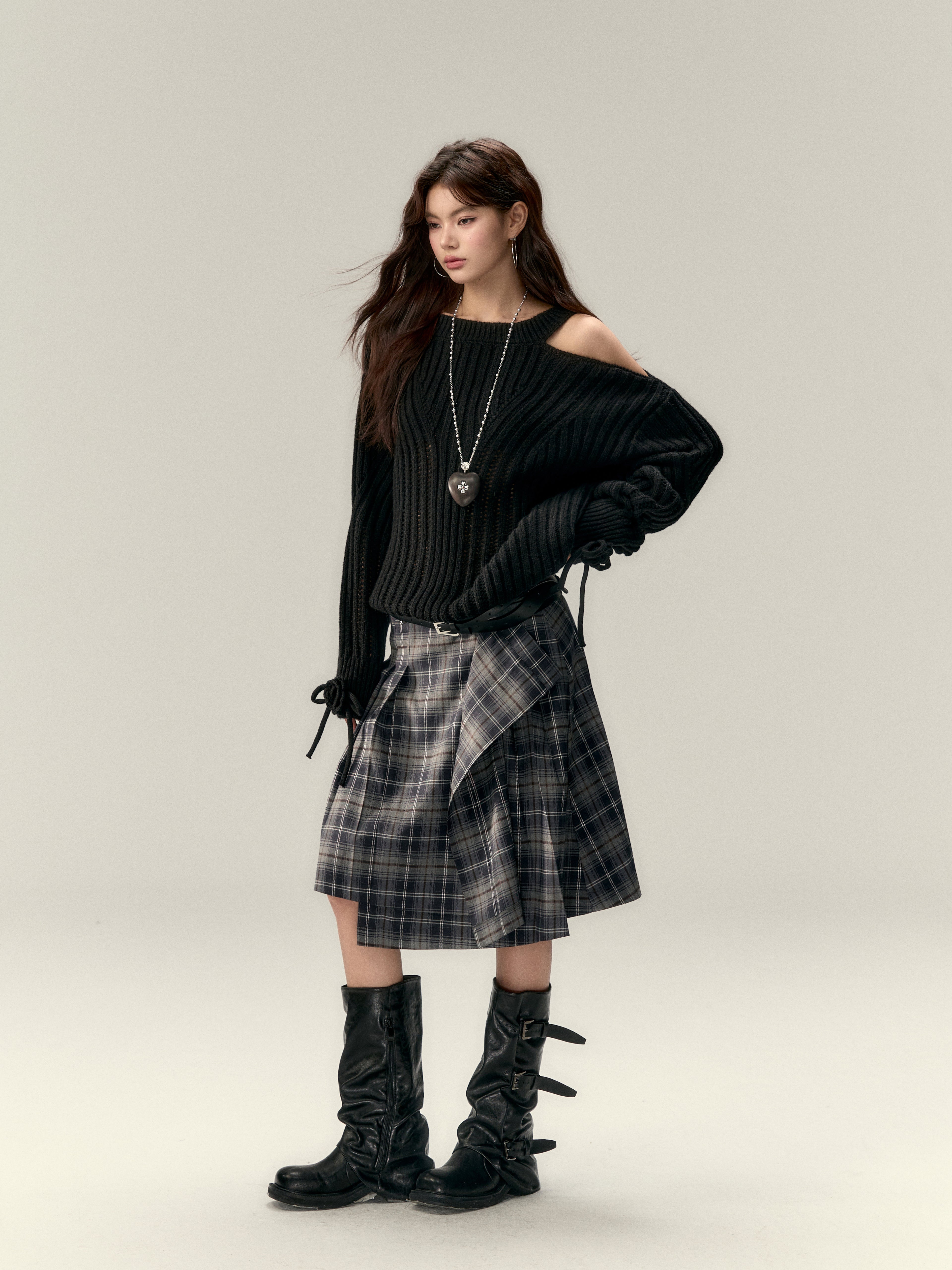 VIA PITTI Sale V25AK086 Reversible sweater with irregular neckline