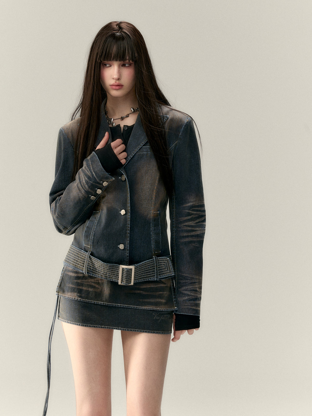 VIA PITTI V25AC030 Wide waist jacket + skirt suit