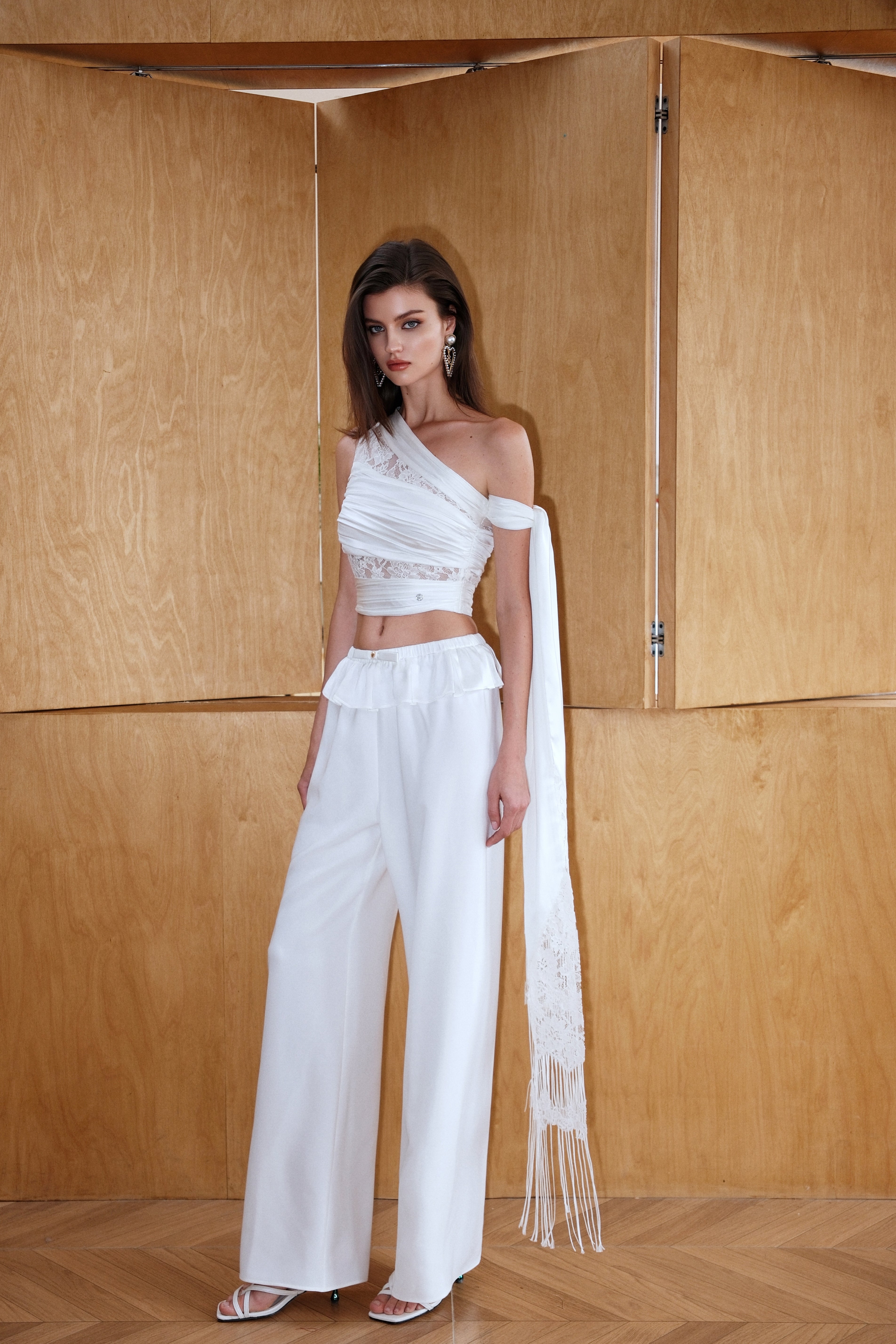 SHEERLUCK SLKZ25201 Bow hanging slim fit pants (2color)
