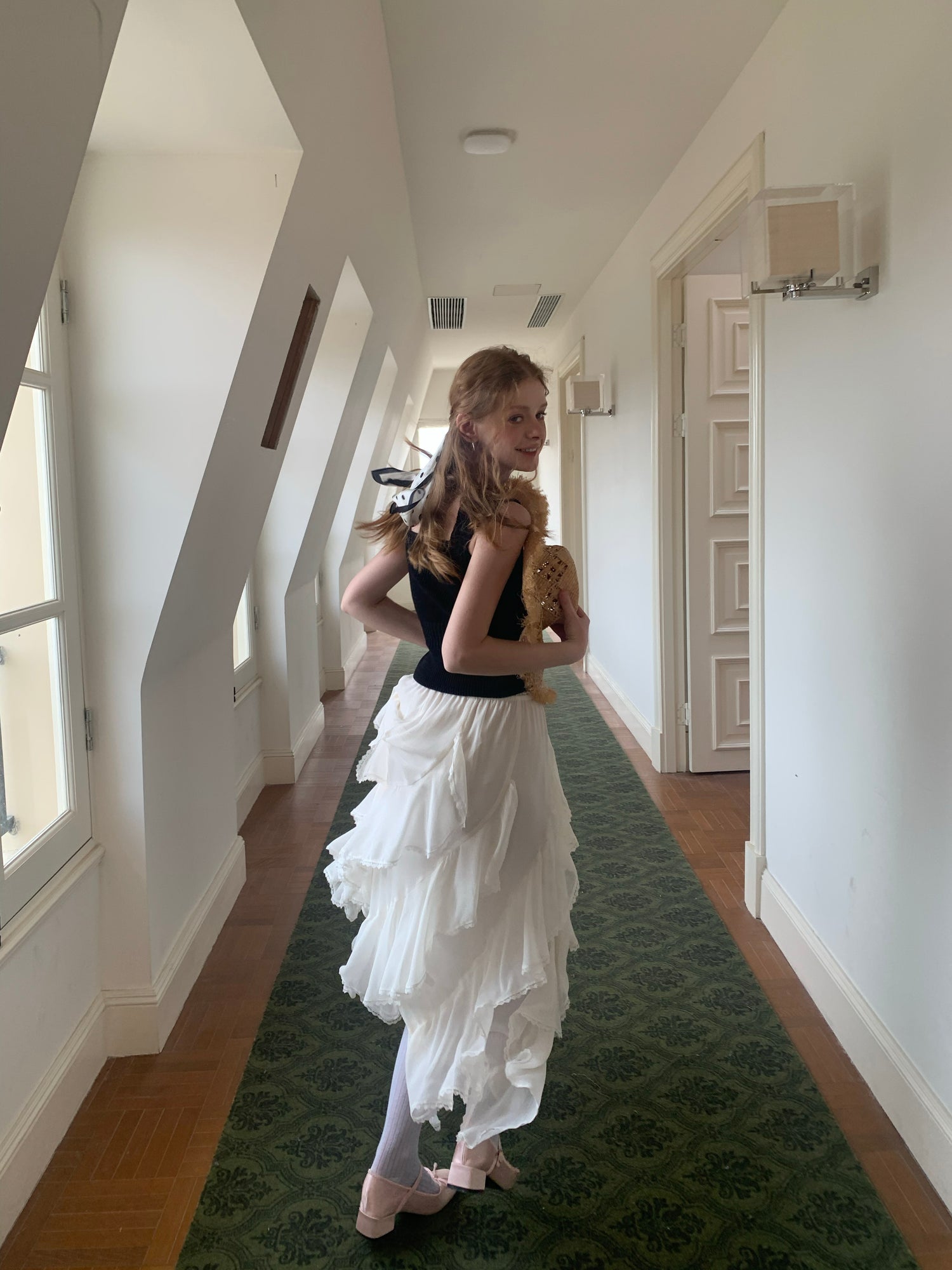 Lafreedom LAF350306 Irregular lace patchwork skirt (2color)