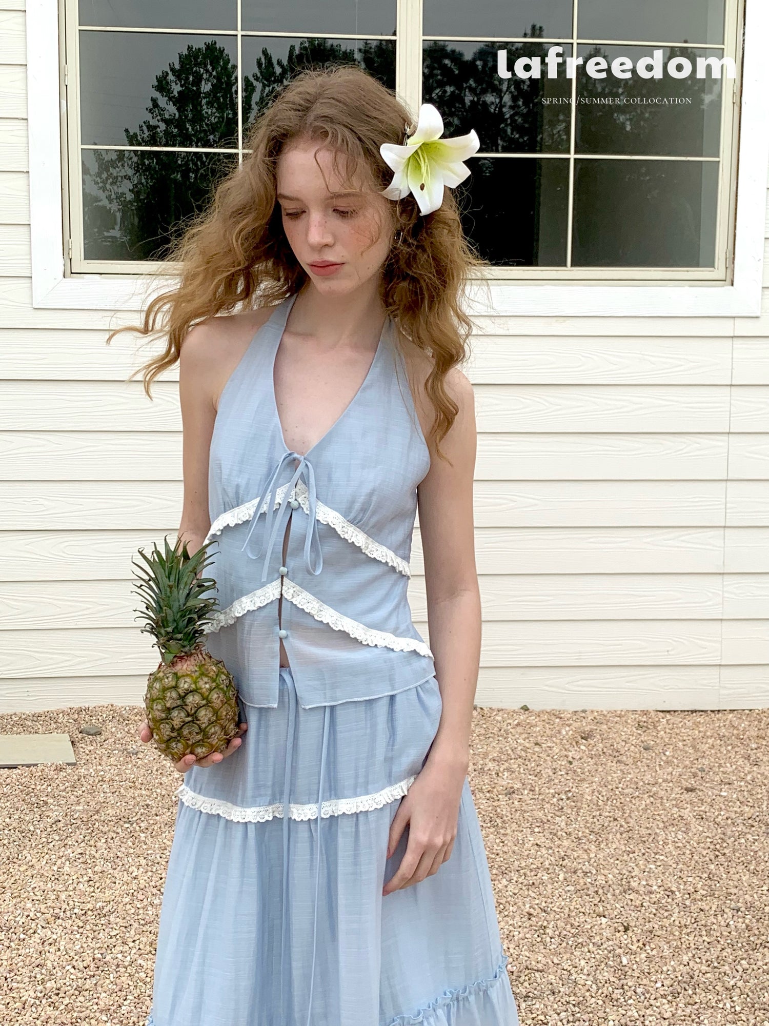 Lafreedom LAC350408&LAC350409 Vacation style halter neck top+lace patchwork skirt (2color)