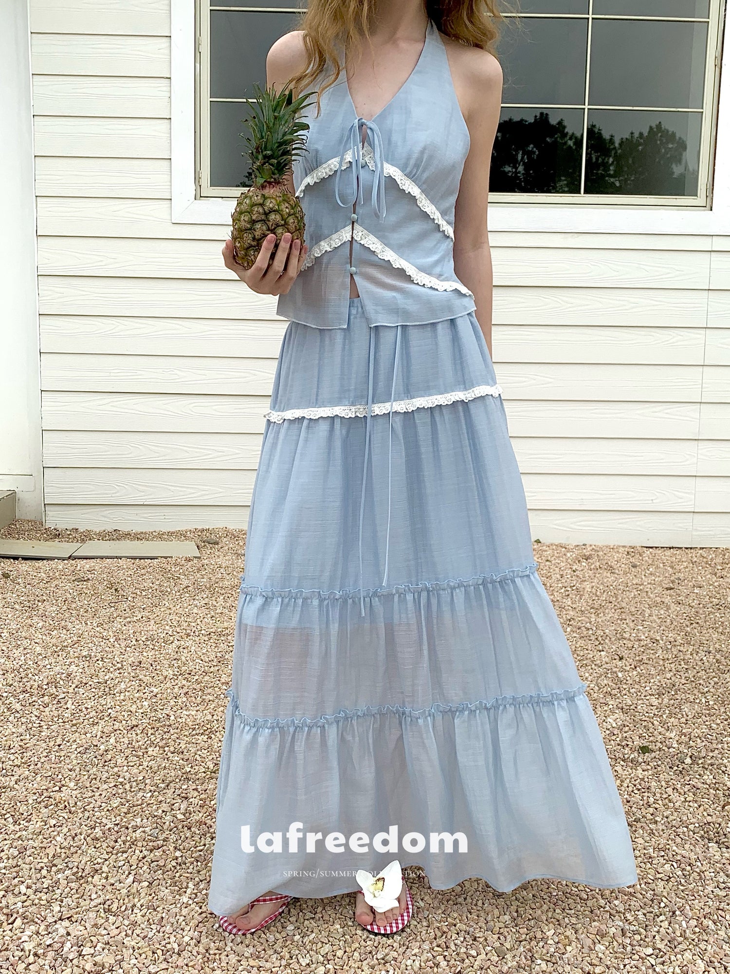 Lafreedom LAC350408&LAC350409 Vacation style halter neck top+lace patchwork skirt (2color)