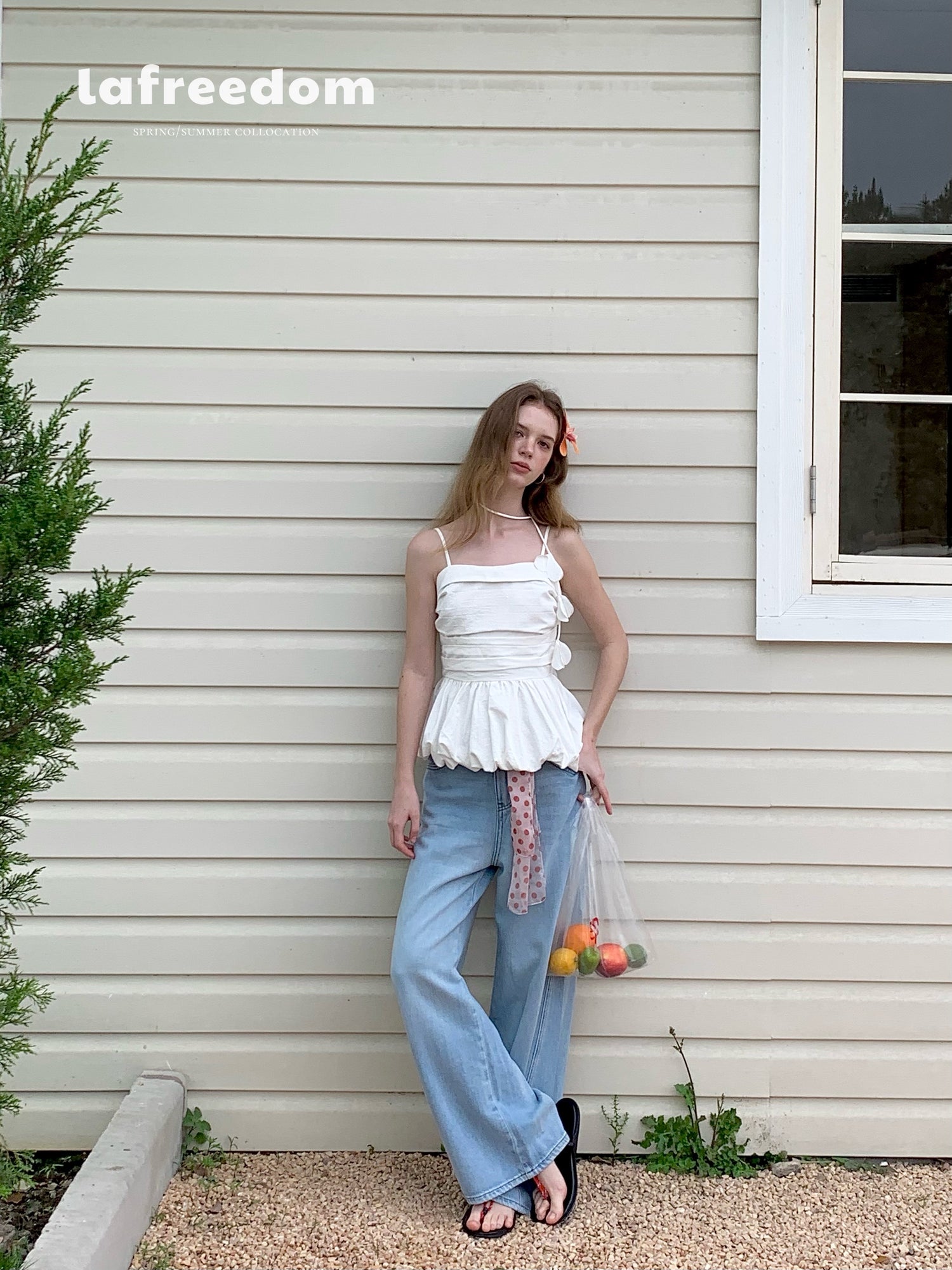 Lafreedom LAF350412 Camisole flower bud top (2color)