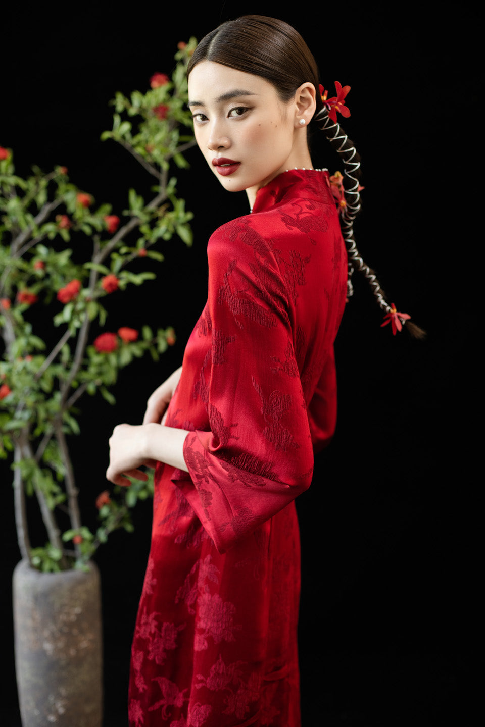 GORGEOUS Red embroidered Qipao