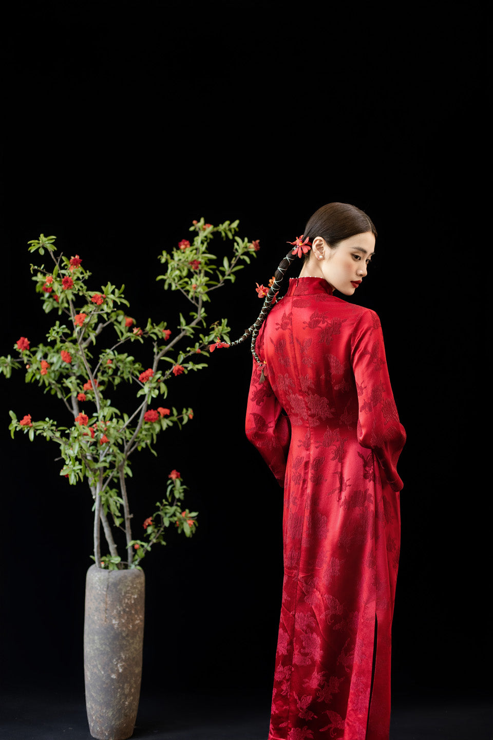 GORGEOUS Red embroidered Qipao