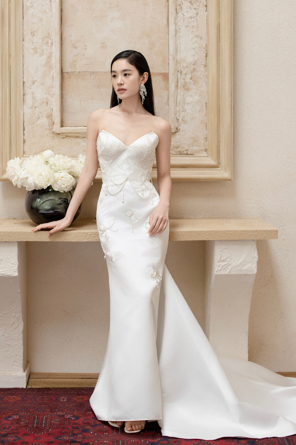 GORGEOUS Pearl chain strapless maxi dress