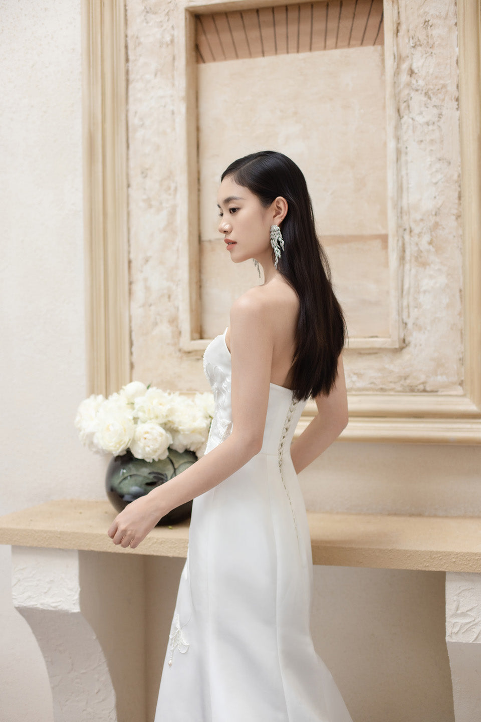 GORGEOUS Pearl chain strapless maxi dress