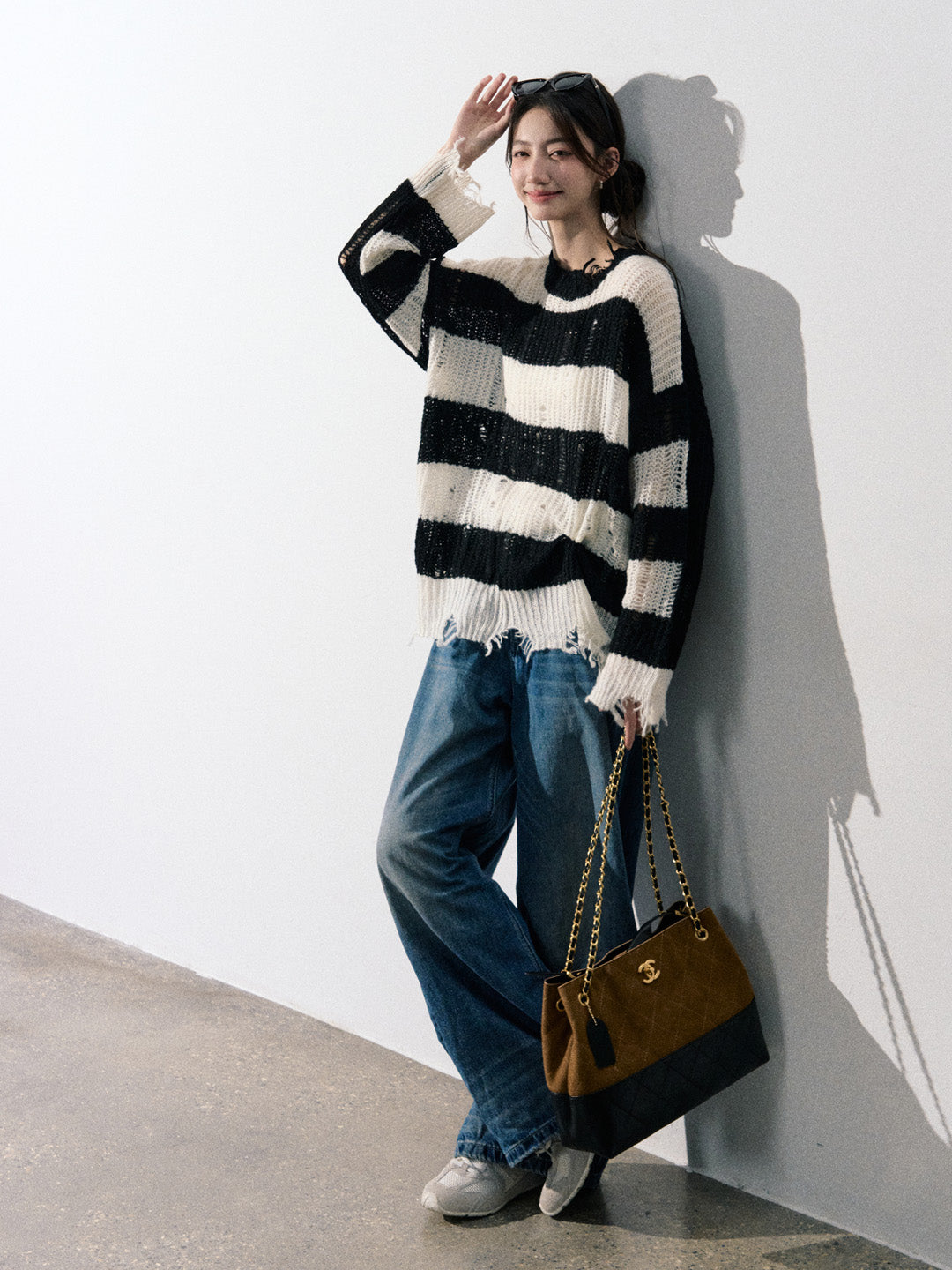 Lafreedom LAF350911 Lazy style black and white striped loose sweater