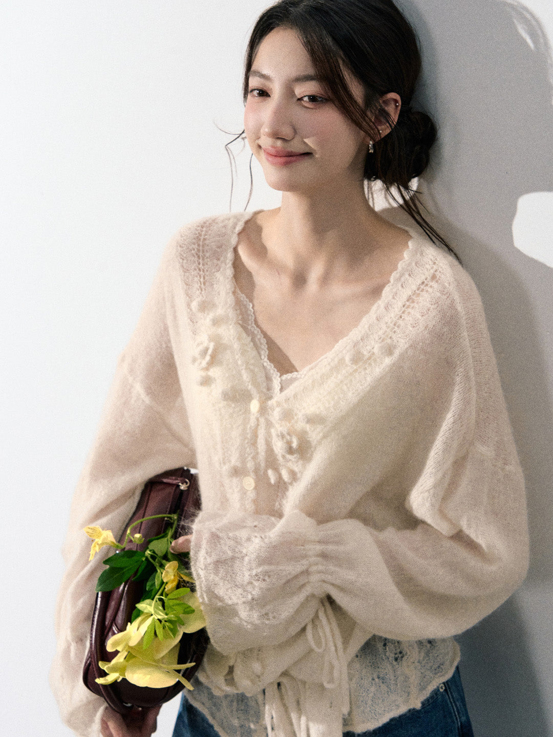 Lafreedom LAF350909 Hollow V-neck crochet cover shirt