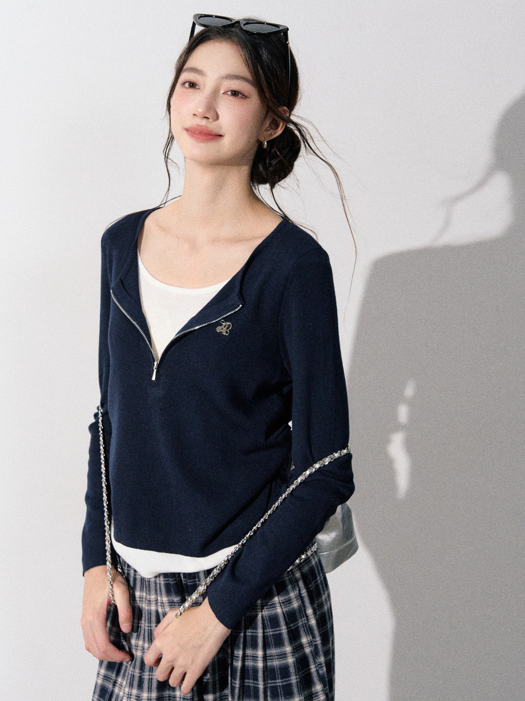 Lafreedom LAF350903 Casual fake two piece spliced knitted top