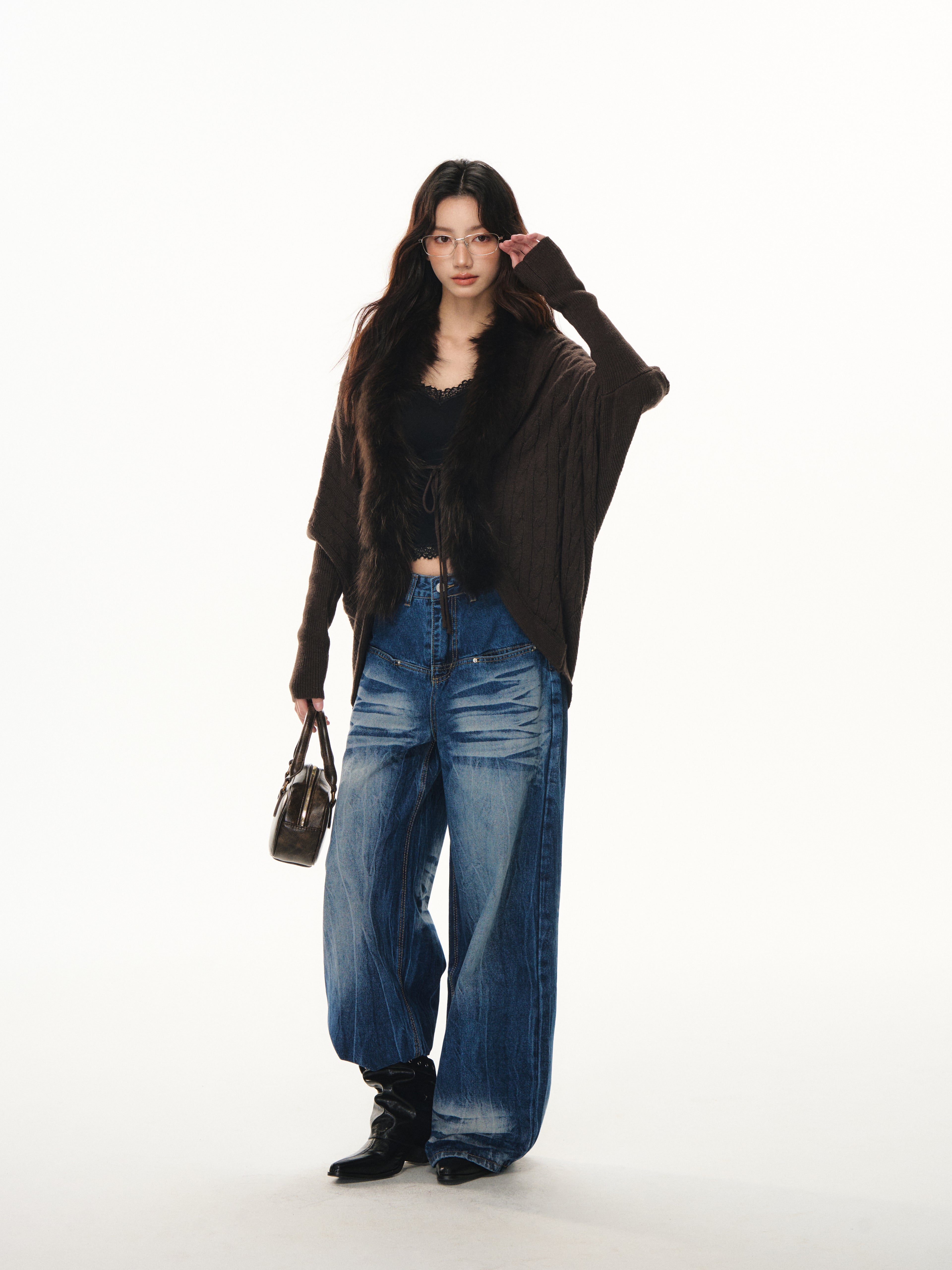 Lafreedom LAF351107 Lazy style patchwork fur collar bat sleeve knitted cardigan