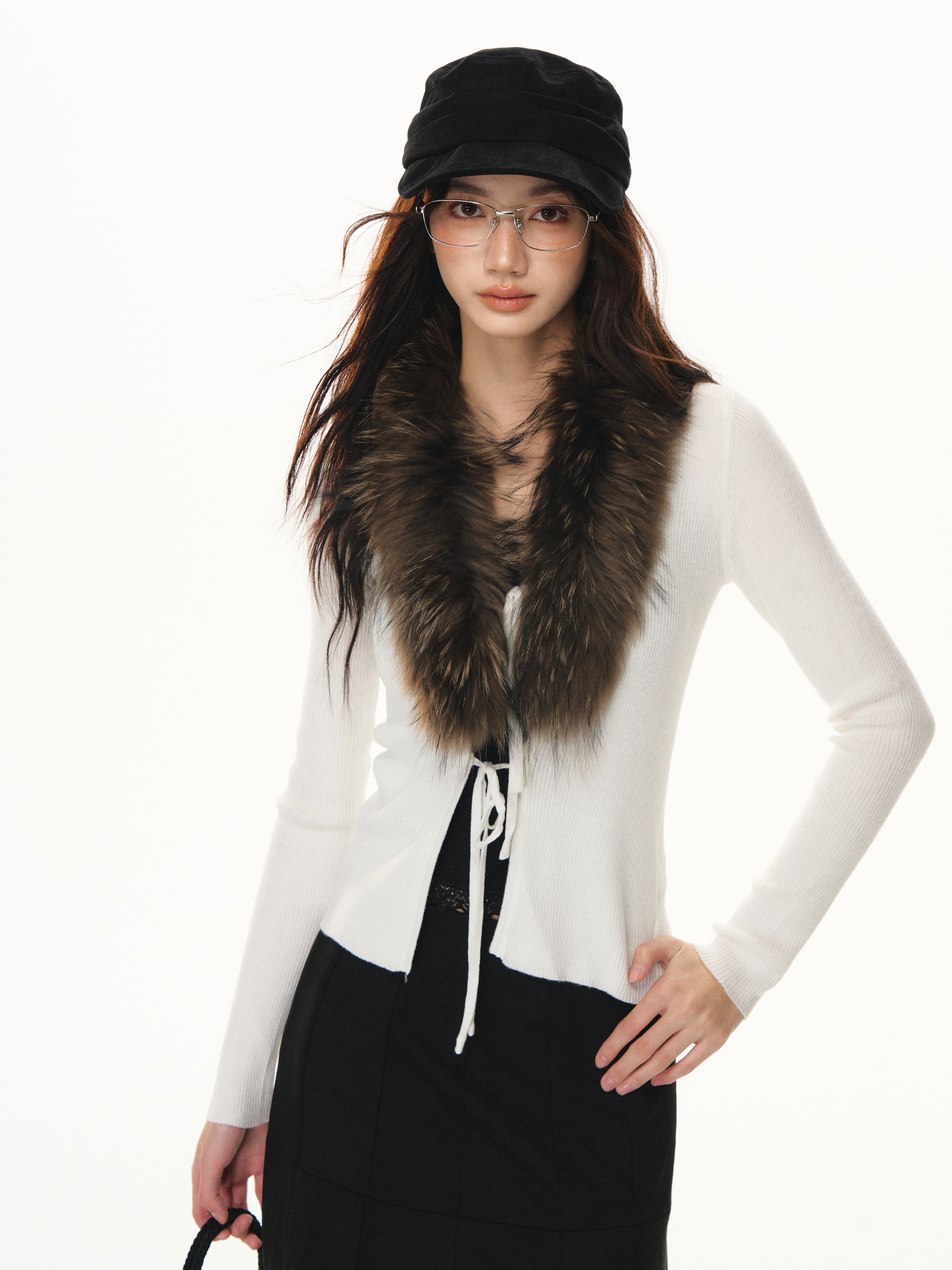 Lafreedom LAF351105 Vintage fur collar strap slimming knit cardigan