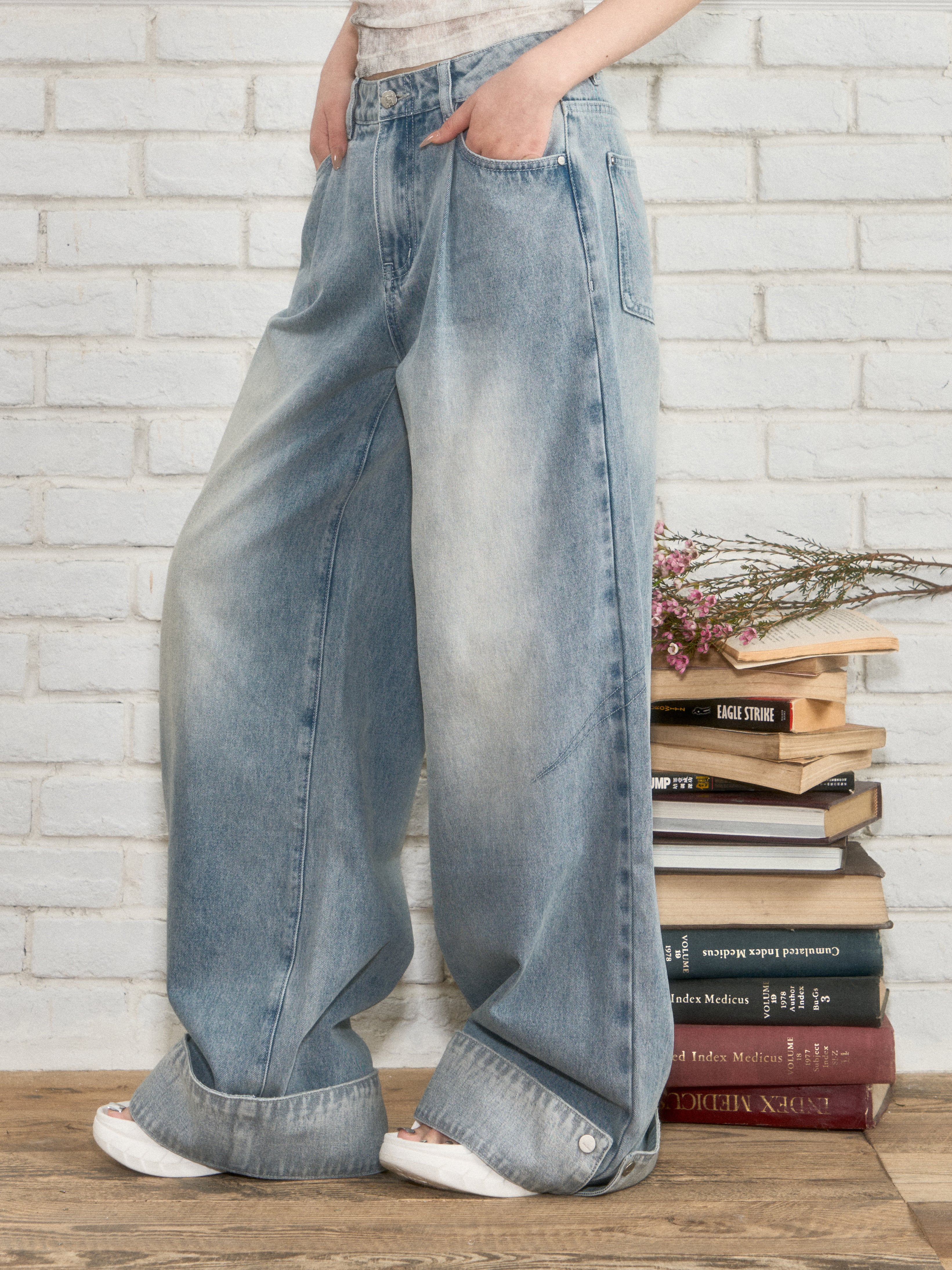 VIA PITTI VIABP232 Contrasting denim pants