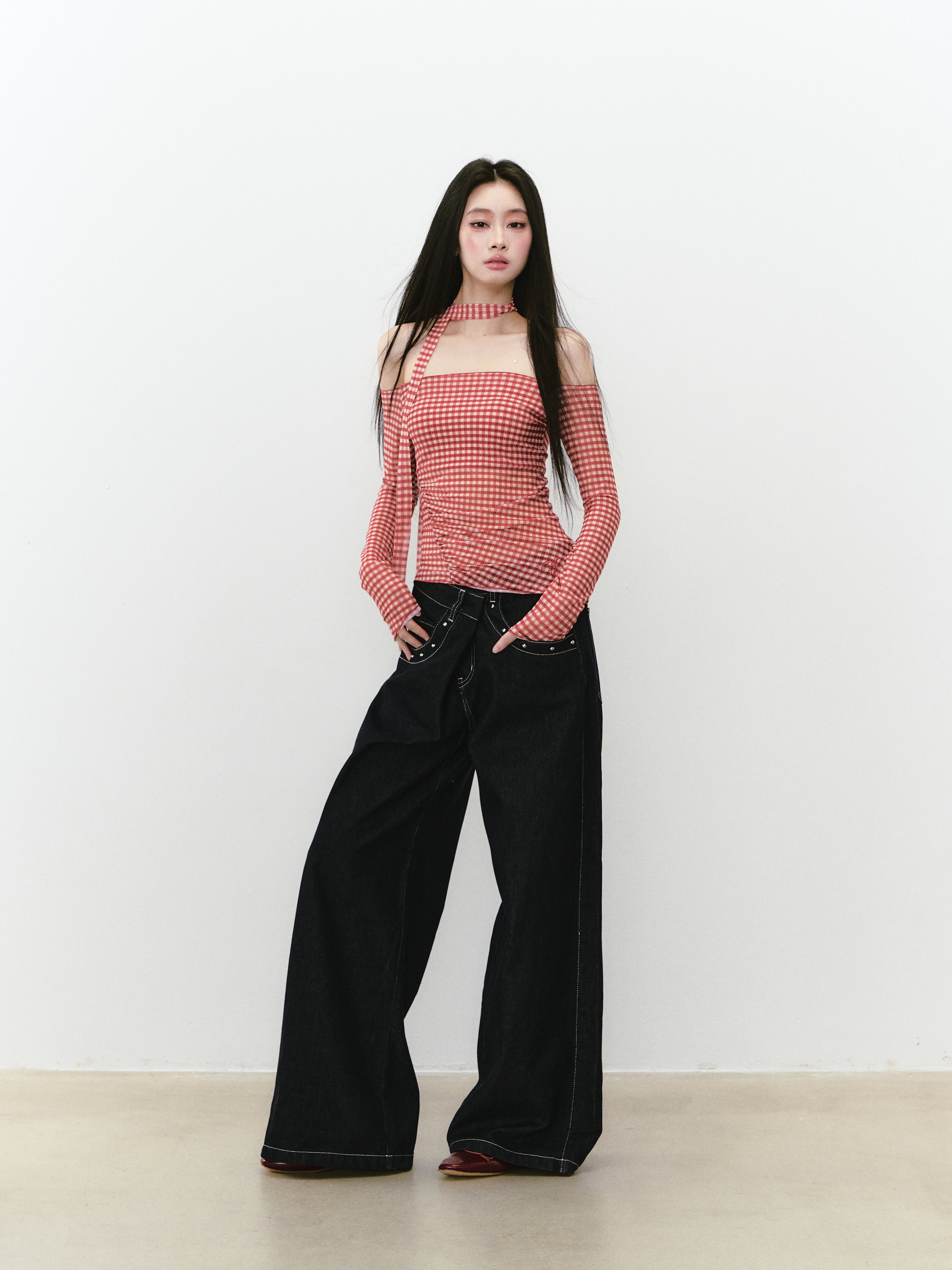VIA PITTI VIABTP256 Checkered mesh off-shoulder long sleeved top