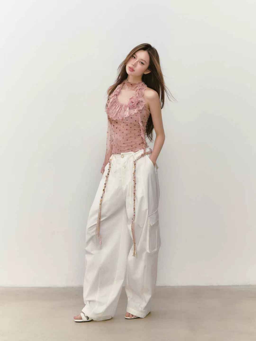 VIA PITTI VIABTP253 Ribbon Flower Halter Top(2 color)