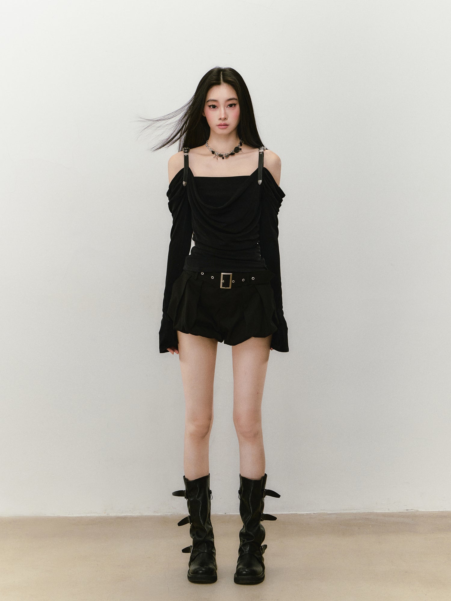 VIA PITTI VIABTP421 Leather strap off shoulder top