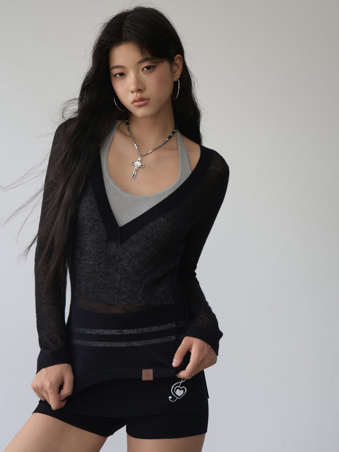 VIA PITTI VIACK500 Fake two piece neck hanging V-neck sweaters