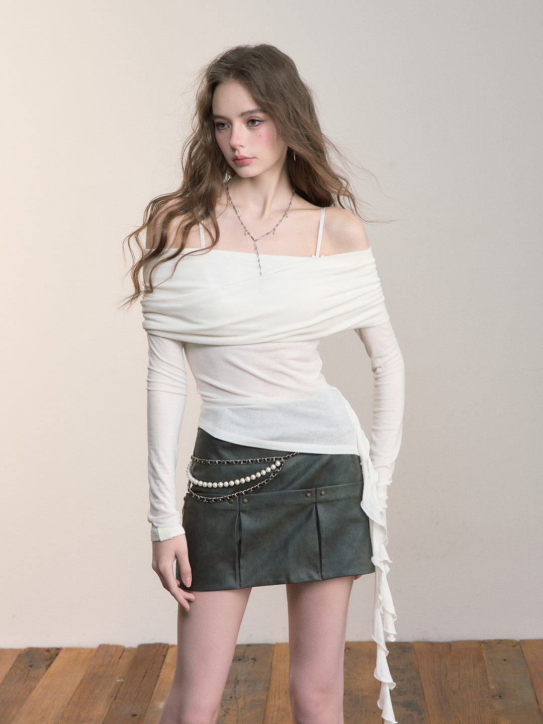 VIA PITTI VIABTP473 Off shoulder slim fit long sleeved top