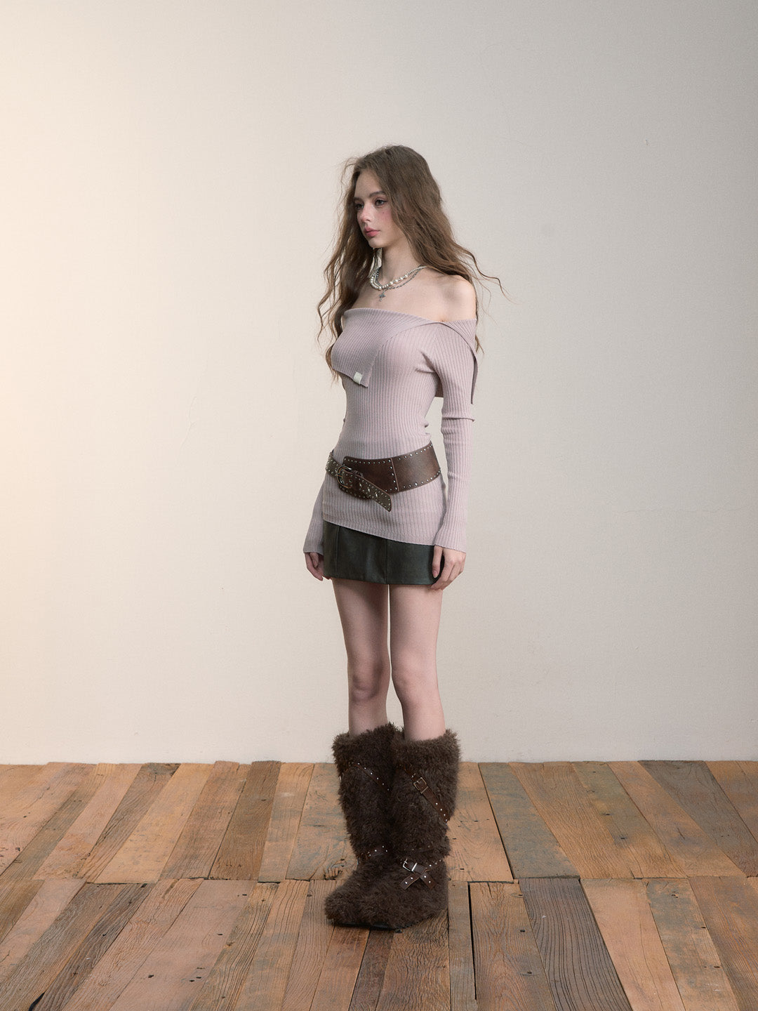 VIA PITTI VIACK507 Off shoulder long sleeved woolen knitted sweater