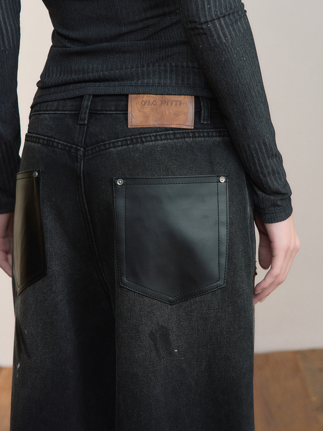 VIA PITTI VIACP552 Loose wide leg jeans