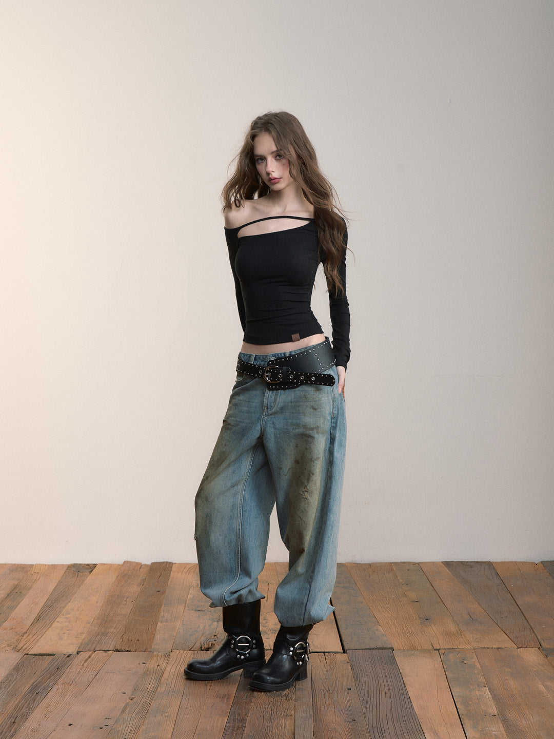 VIA PITTI VIACTP499 Off shoulder base long sleeved top