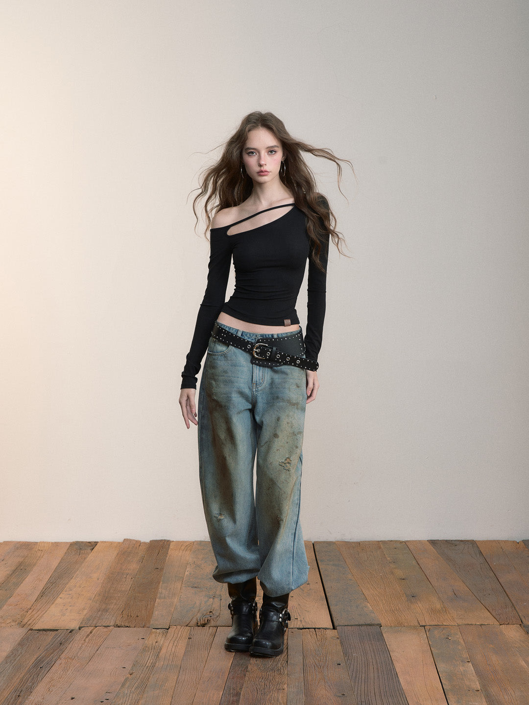 VIA PITTI VIACTP499 Off shoulder base long sleeved top