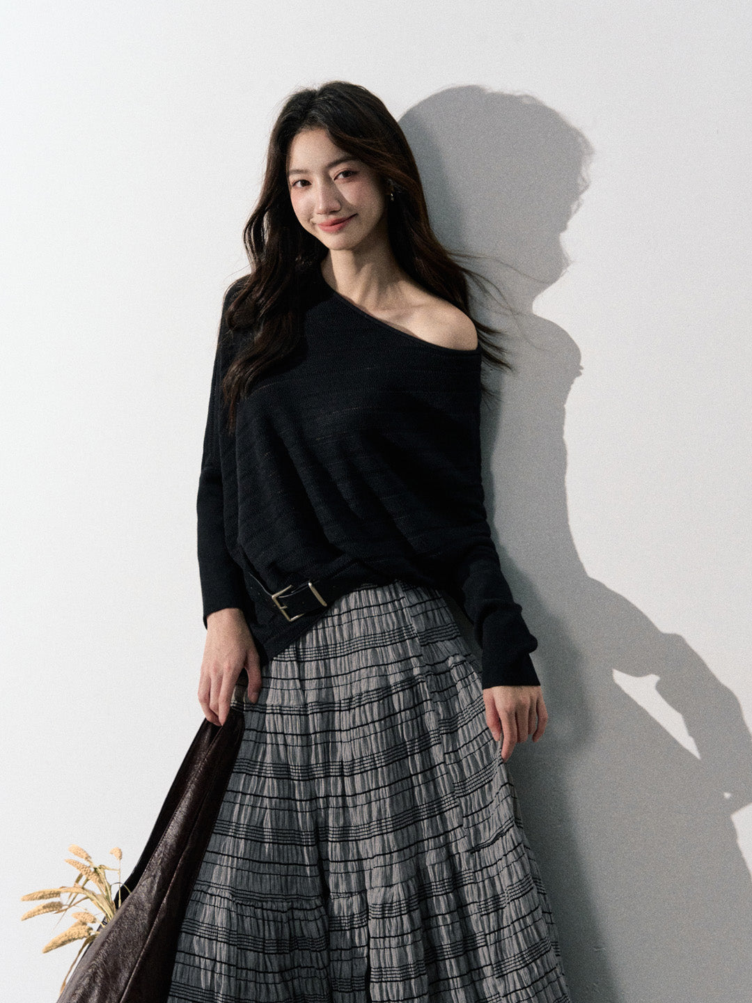 Lafreedom LAF350906&LAF350907 Lazy style loose off shoulder top +skirt set