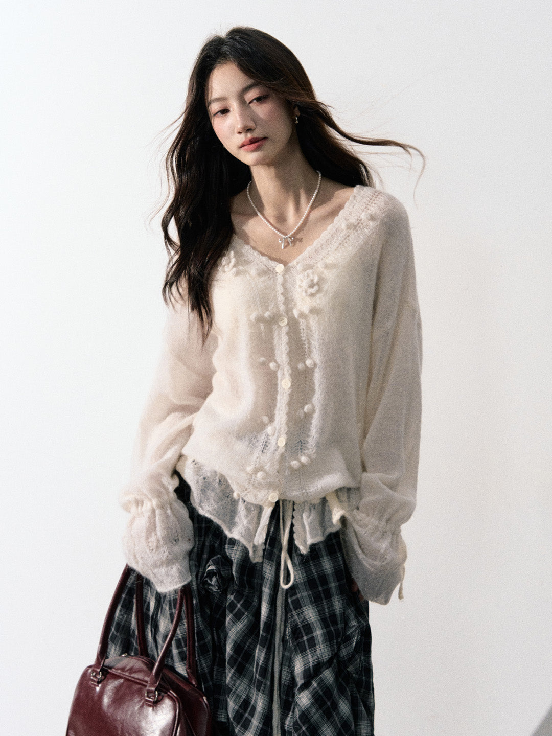 Lafreedom LAF350909 Hollow V-neck crochet cover shirt