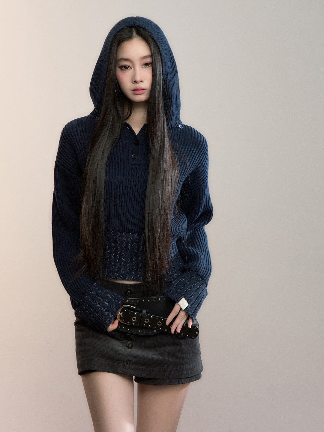 VIA PITTI VIADK710 Versatile hooded sweater (no fur collar)