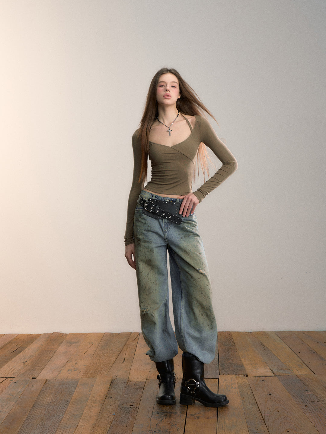 VIA PITTI VIADTP694 Basic versatile neck hanging bottom top