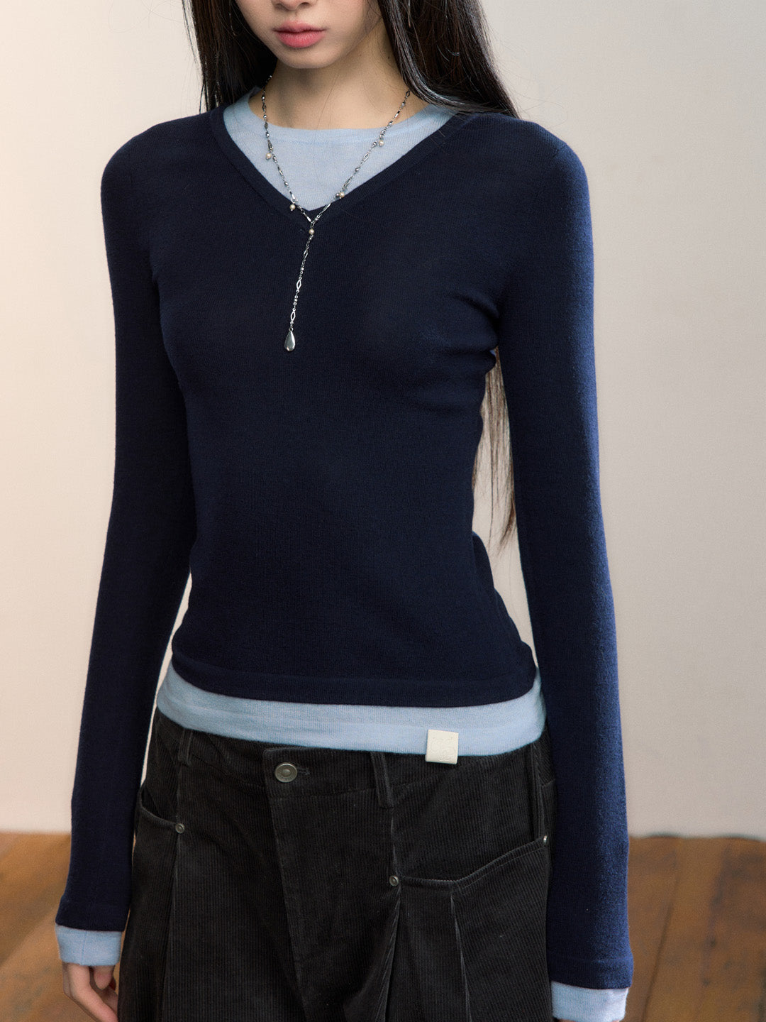 VIA PITTI VIADK709 Fake two contrasting colors V-neck woolen fabric base T